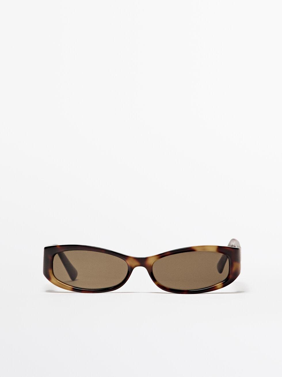 Small elongated sunglasses Product Image
