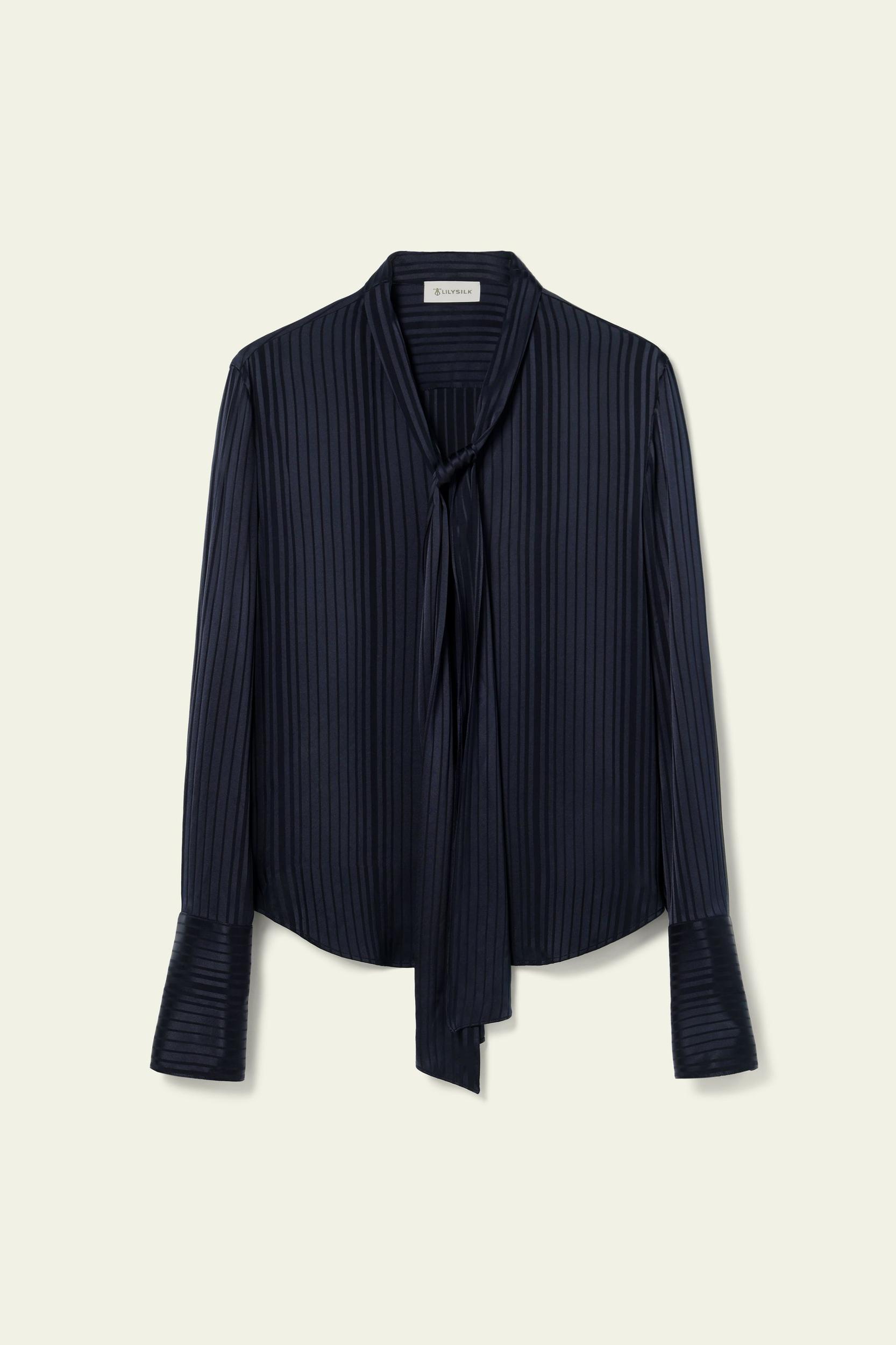 Silk Blouse with a detachable ribbon Product Image