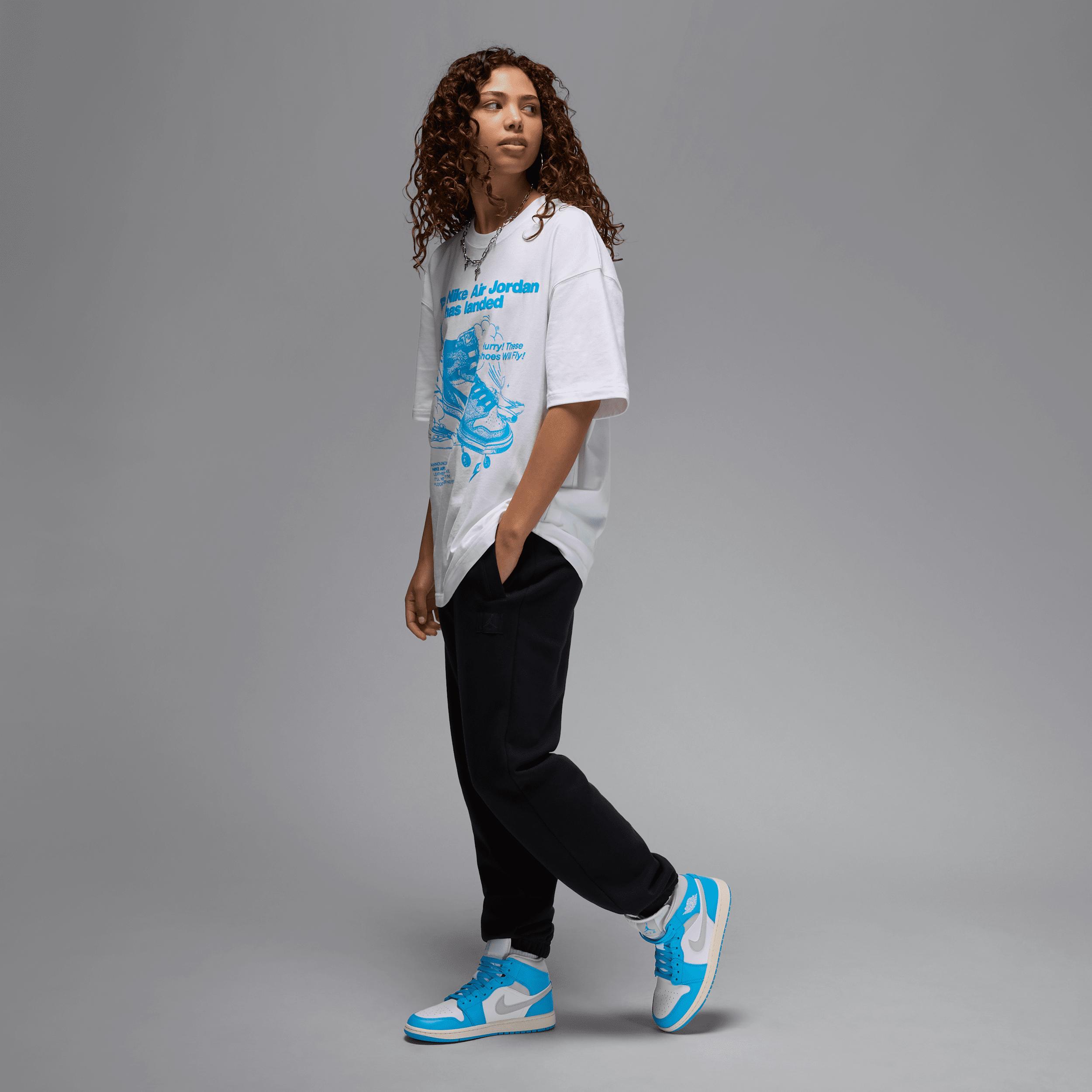 Jordan Womens Jordan AJ 1 Mid - Womens Basketball Shoes Blue/Grey Product Image