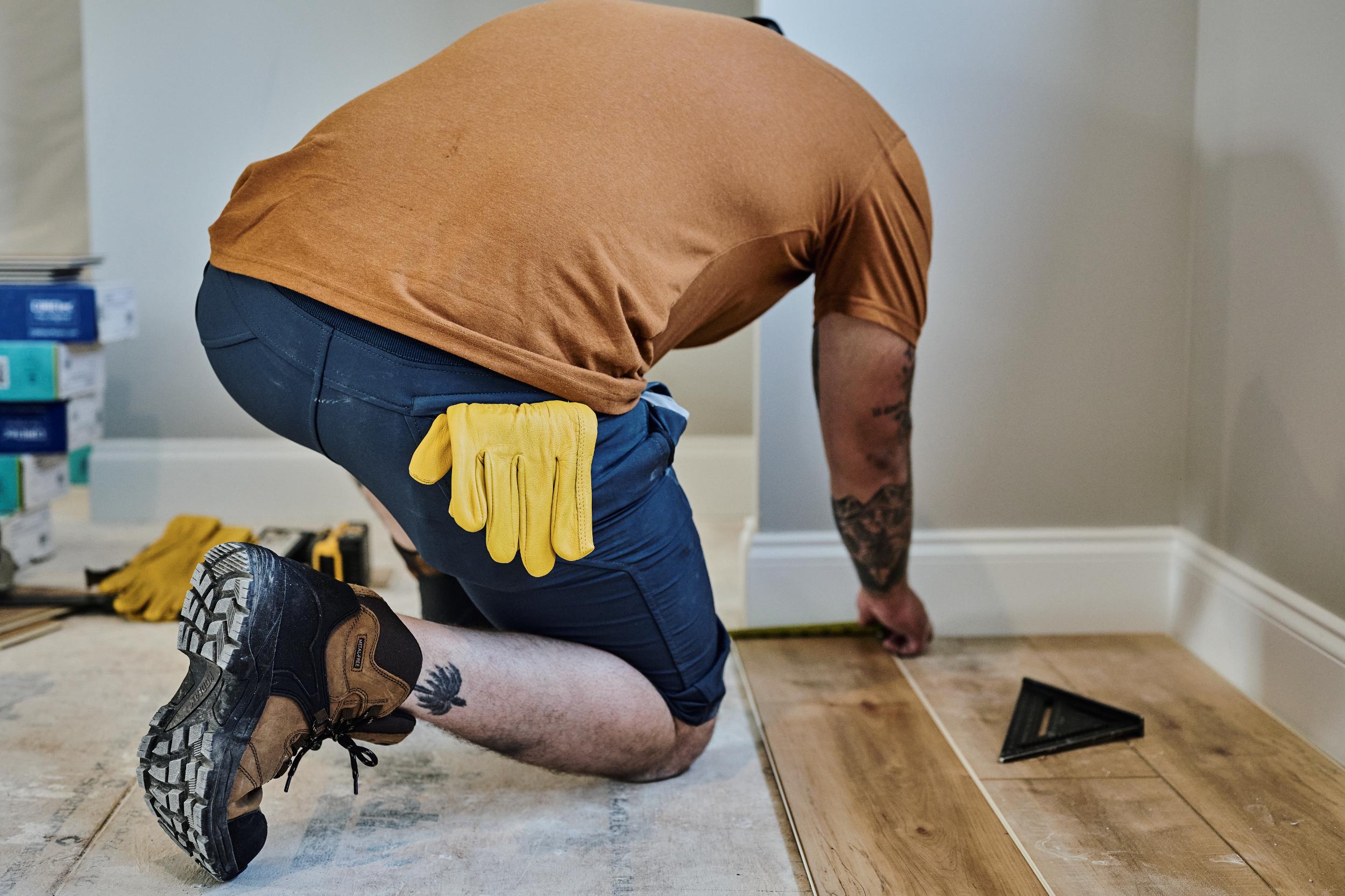 Men's Slim Fit Performance Stretch Work Short Product Image