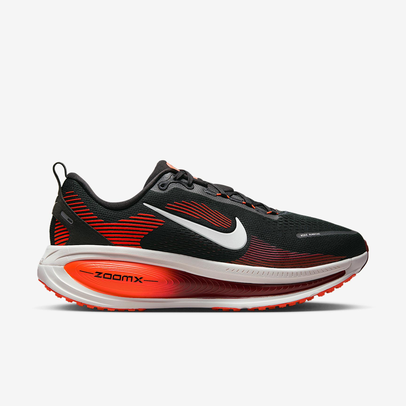 Nike Men's Vomero 18 Road Running Shoes (Extra Wide) Product Image
