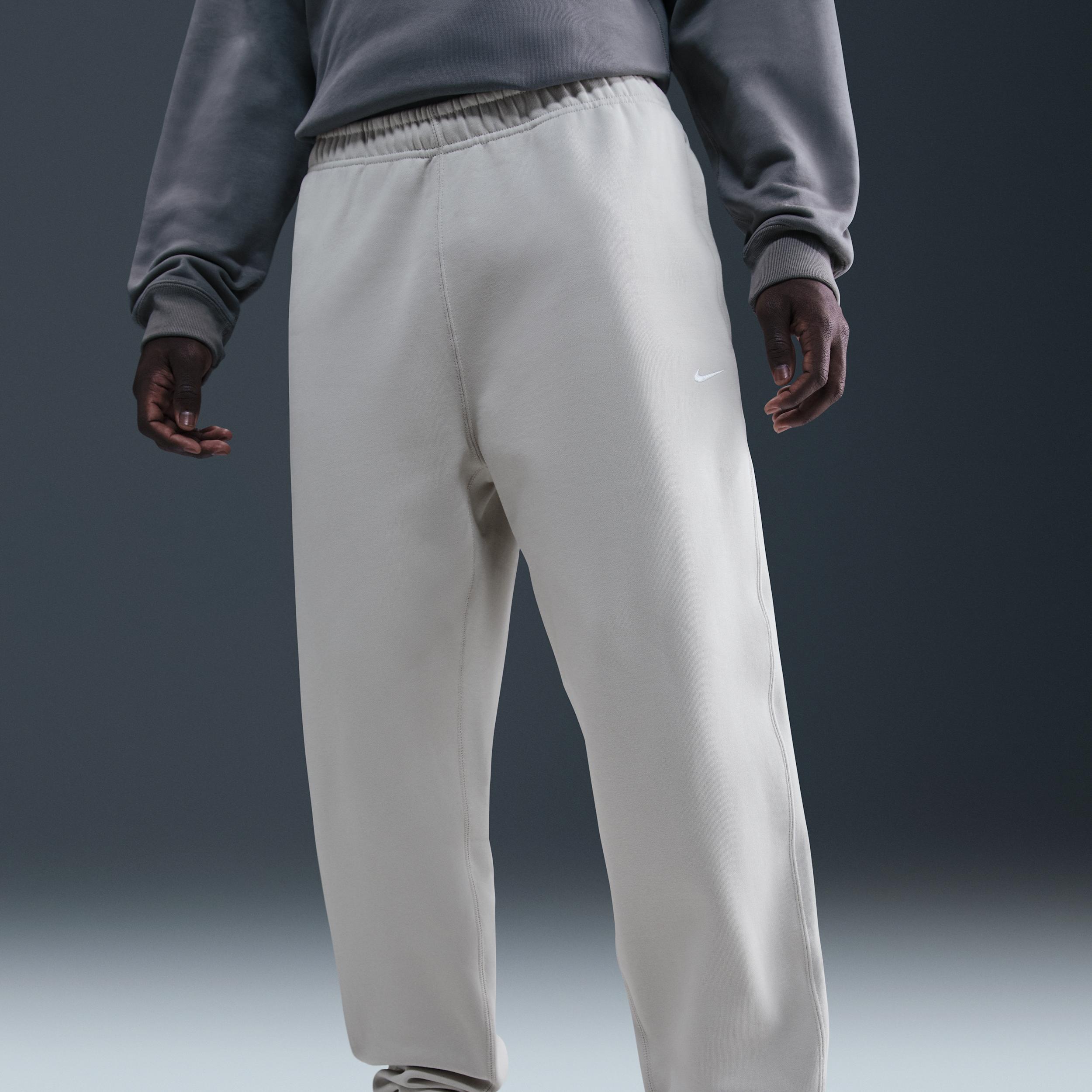 Nike Men's Solo Swoosh Fleece Pants Product Image
