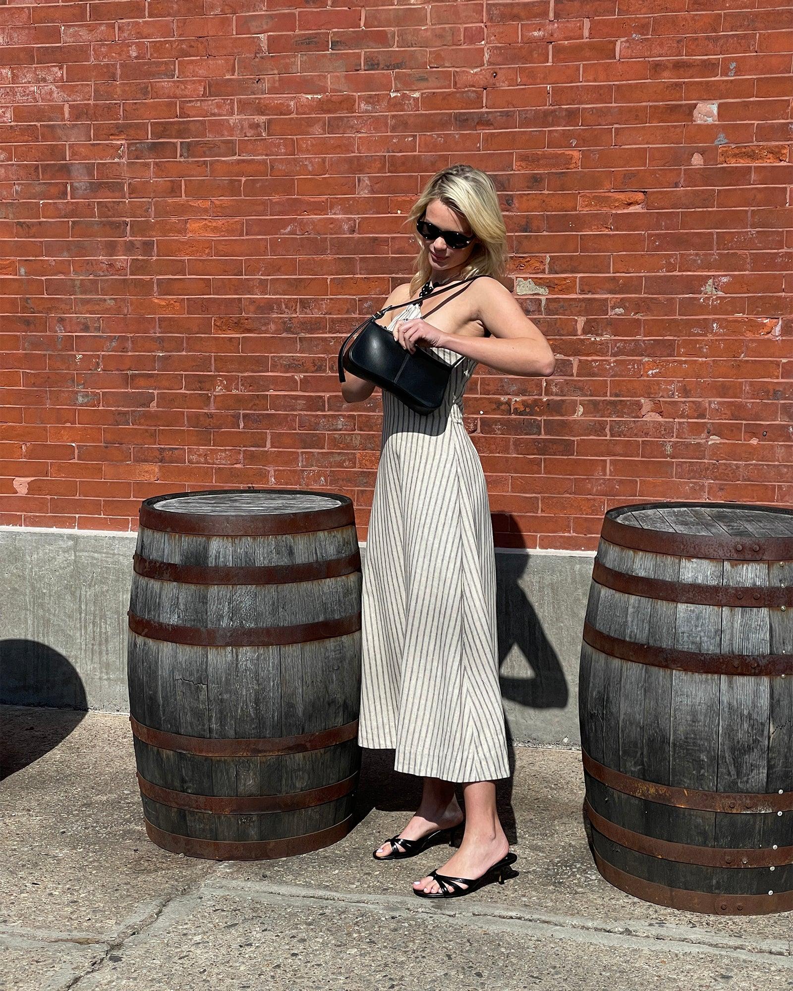 CARY BLACK LEATHER Female Product Image