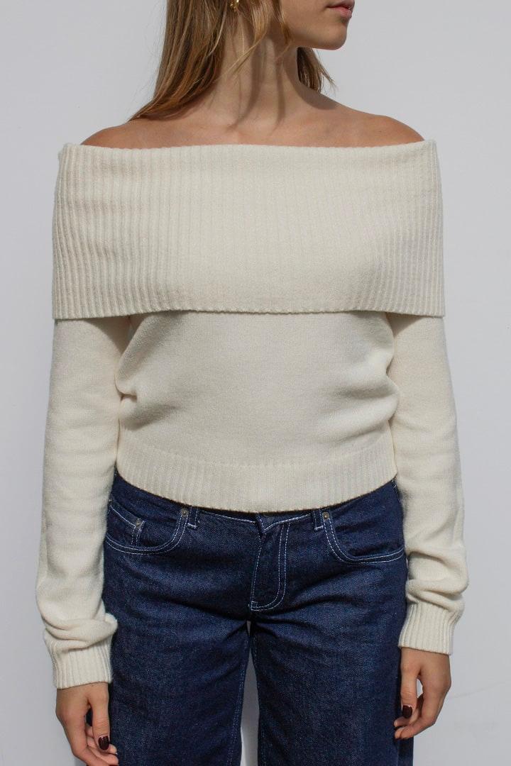 Off shoulders sweater Product Image