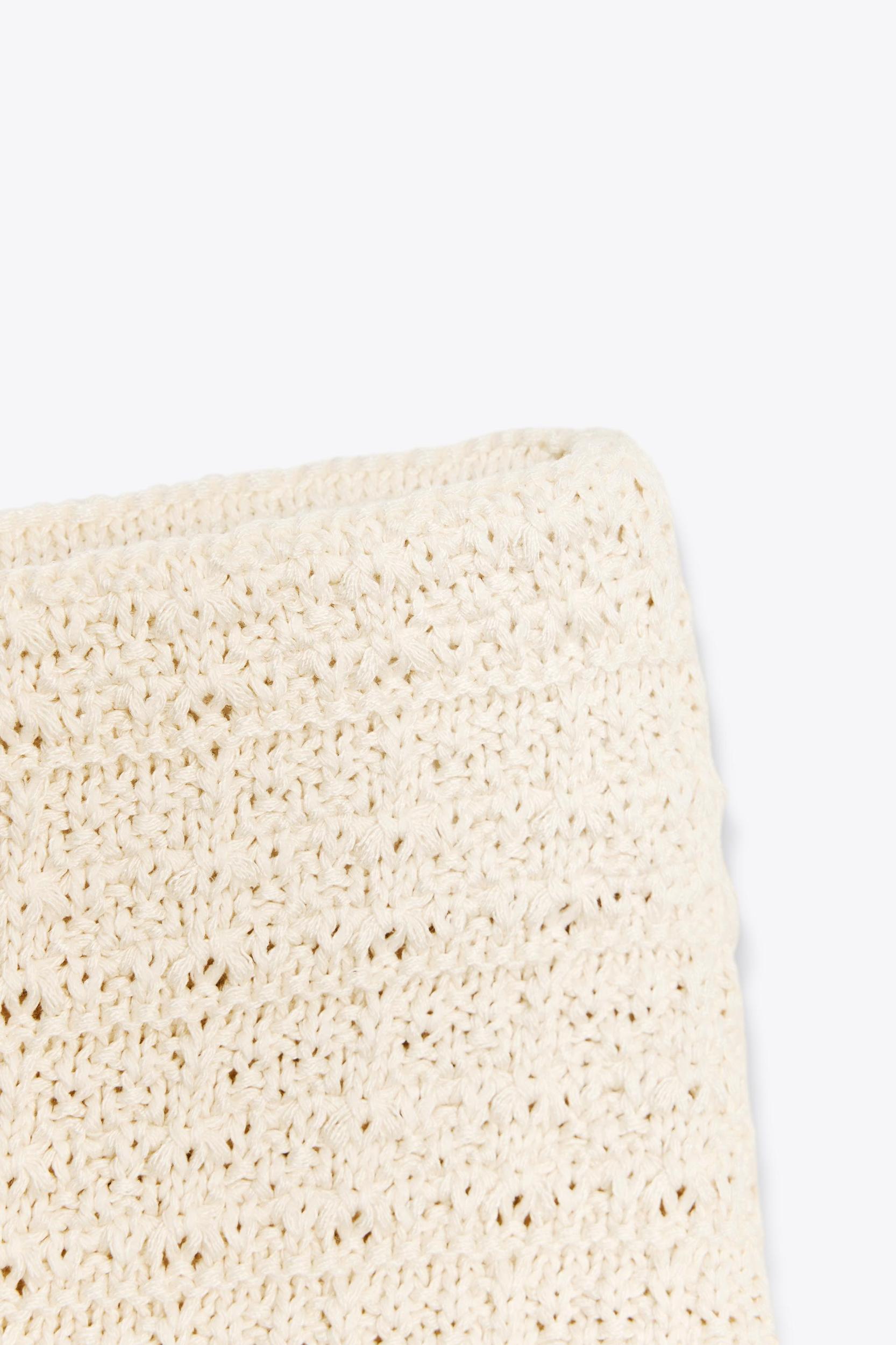 TEXTURED KNIT MINI SKIRT Product Image