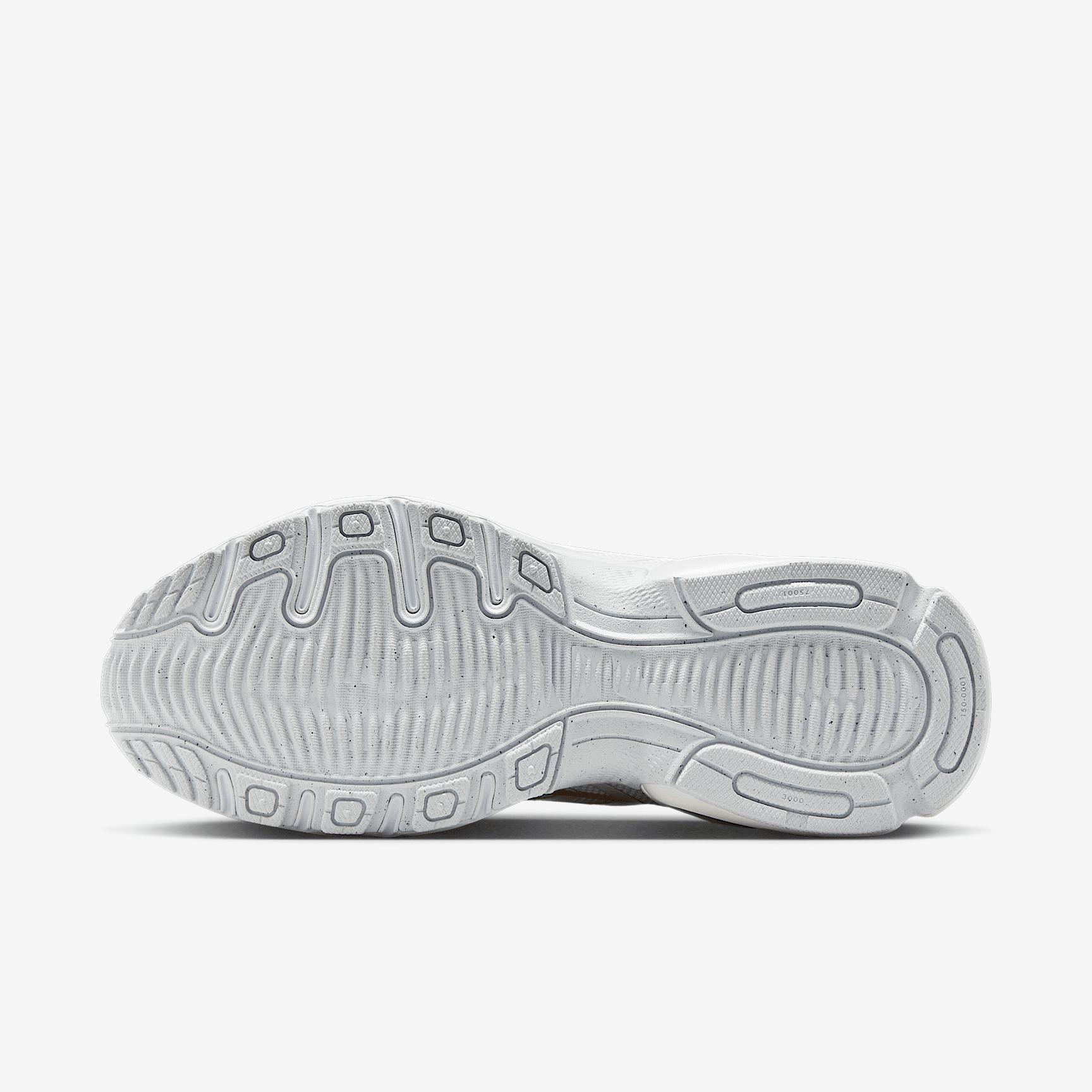 Nike Womens Air Max Fire Shoes | IF2620-102 Product Image