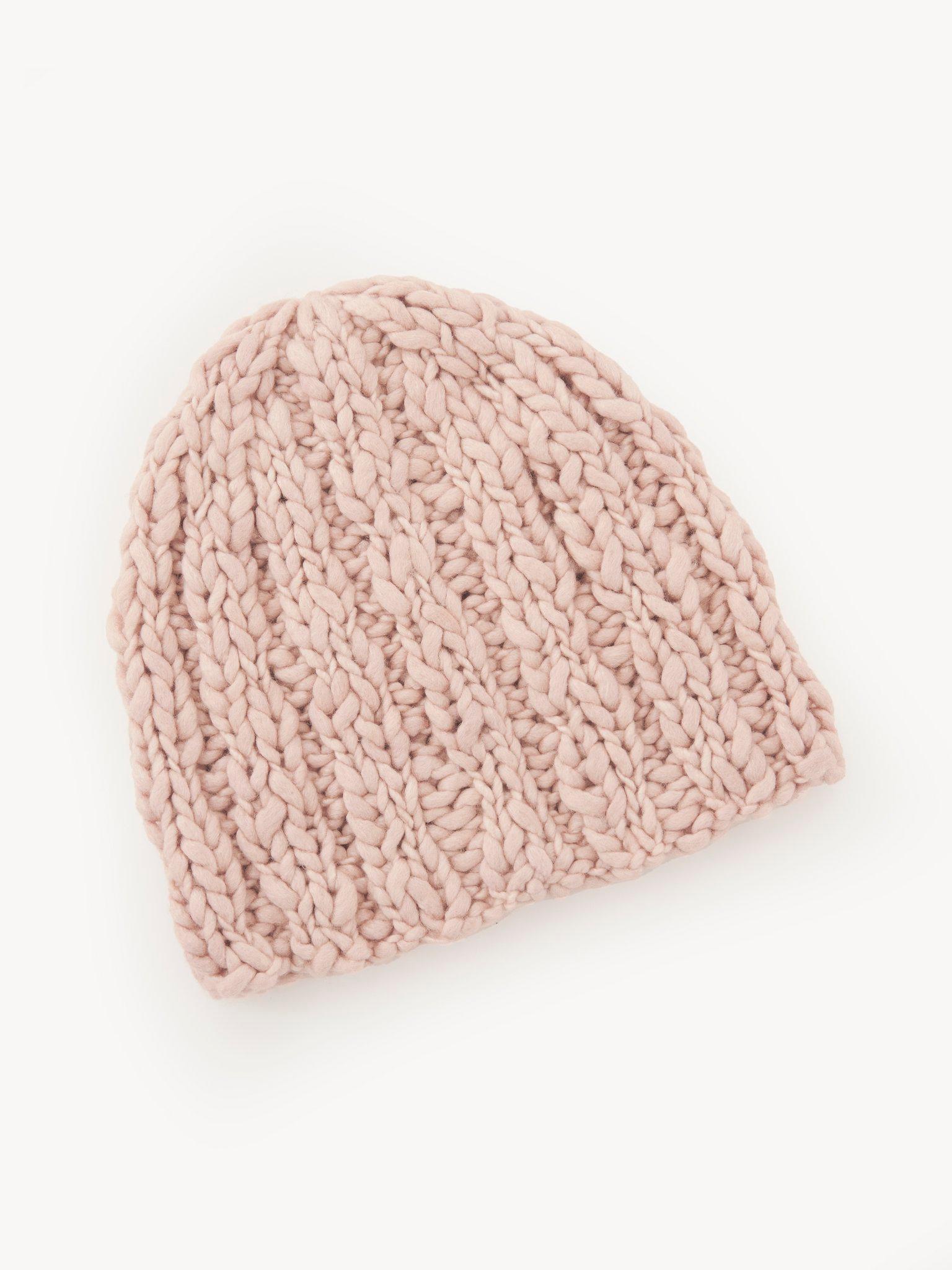 Beanie in extra fine wool & silk Product Image