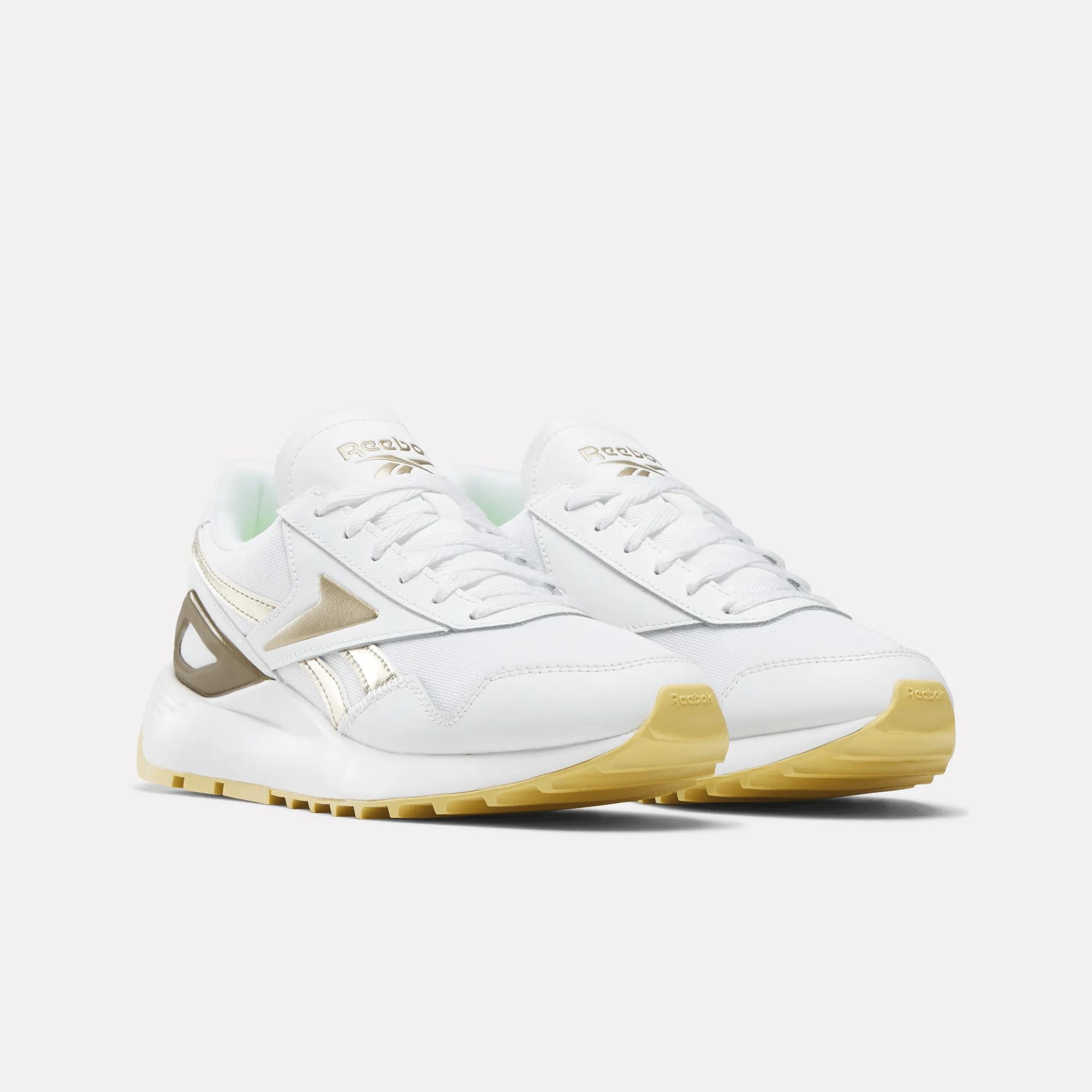 Women's International Shoes Female Product Image