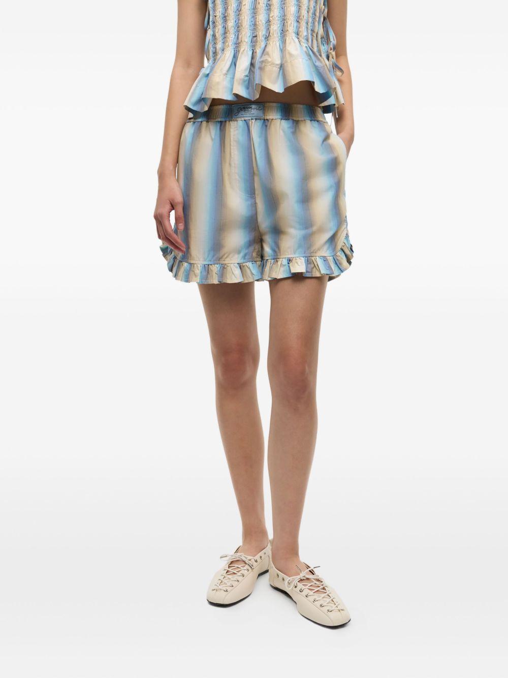 striped shorts  Product Image