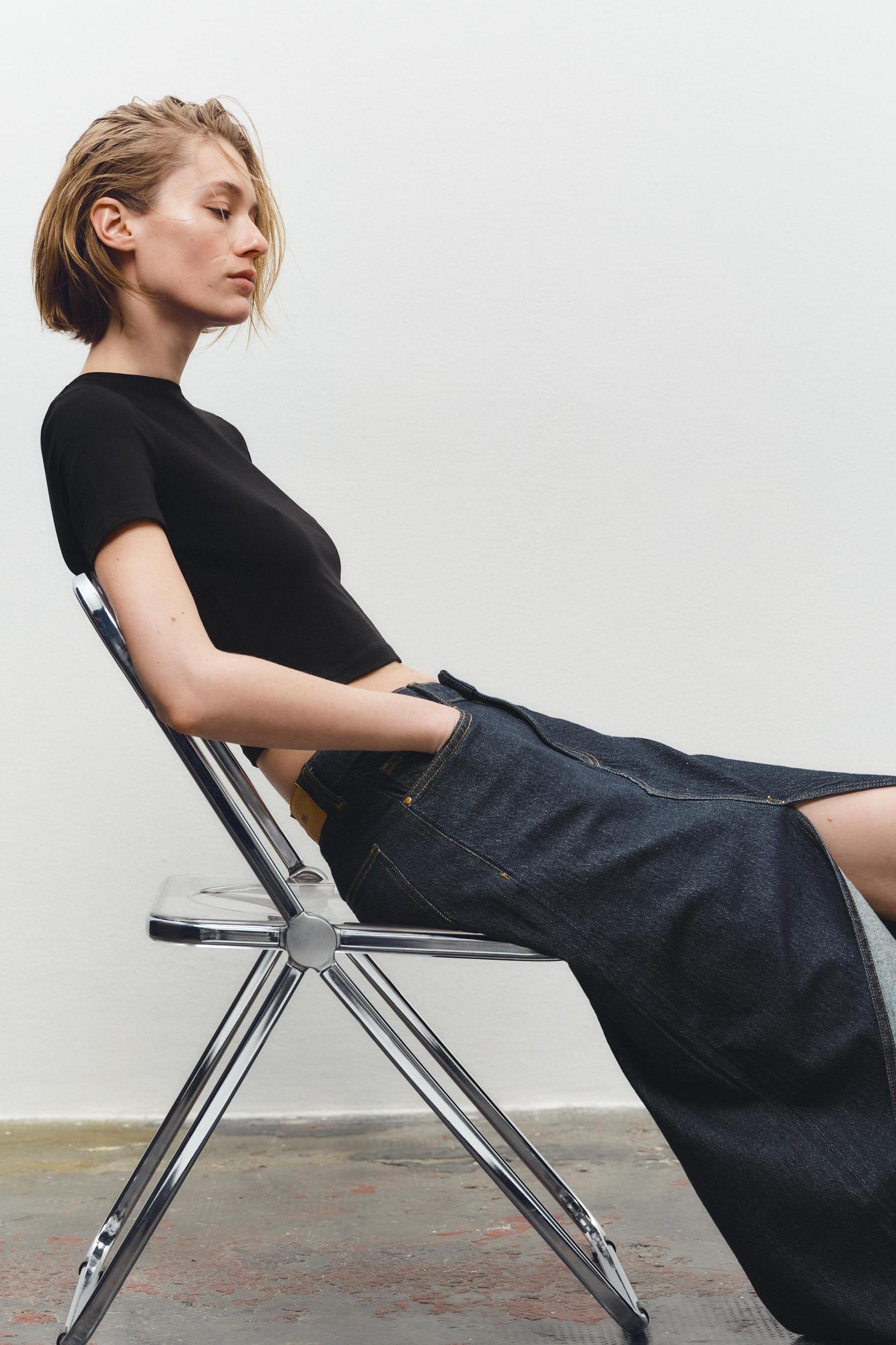 CROPPED STRETCH T-SHIRT Product Image