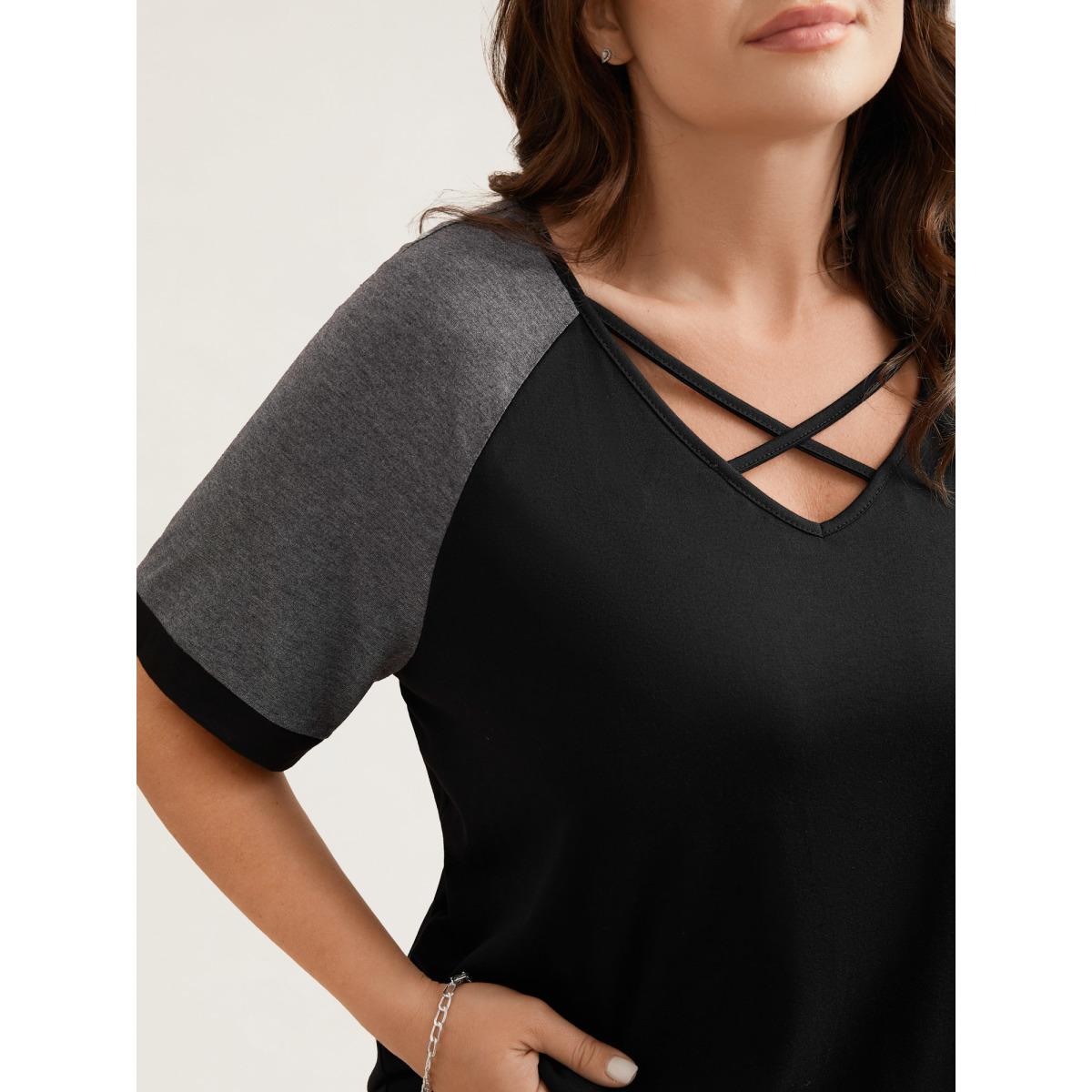 Plus Size Color Contrast Neck Cut-Out T-Blouse Black Women Leisure Contrast V-neck Casual T-shirts BloomChic 22-24/3X Product Image