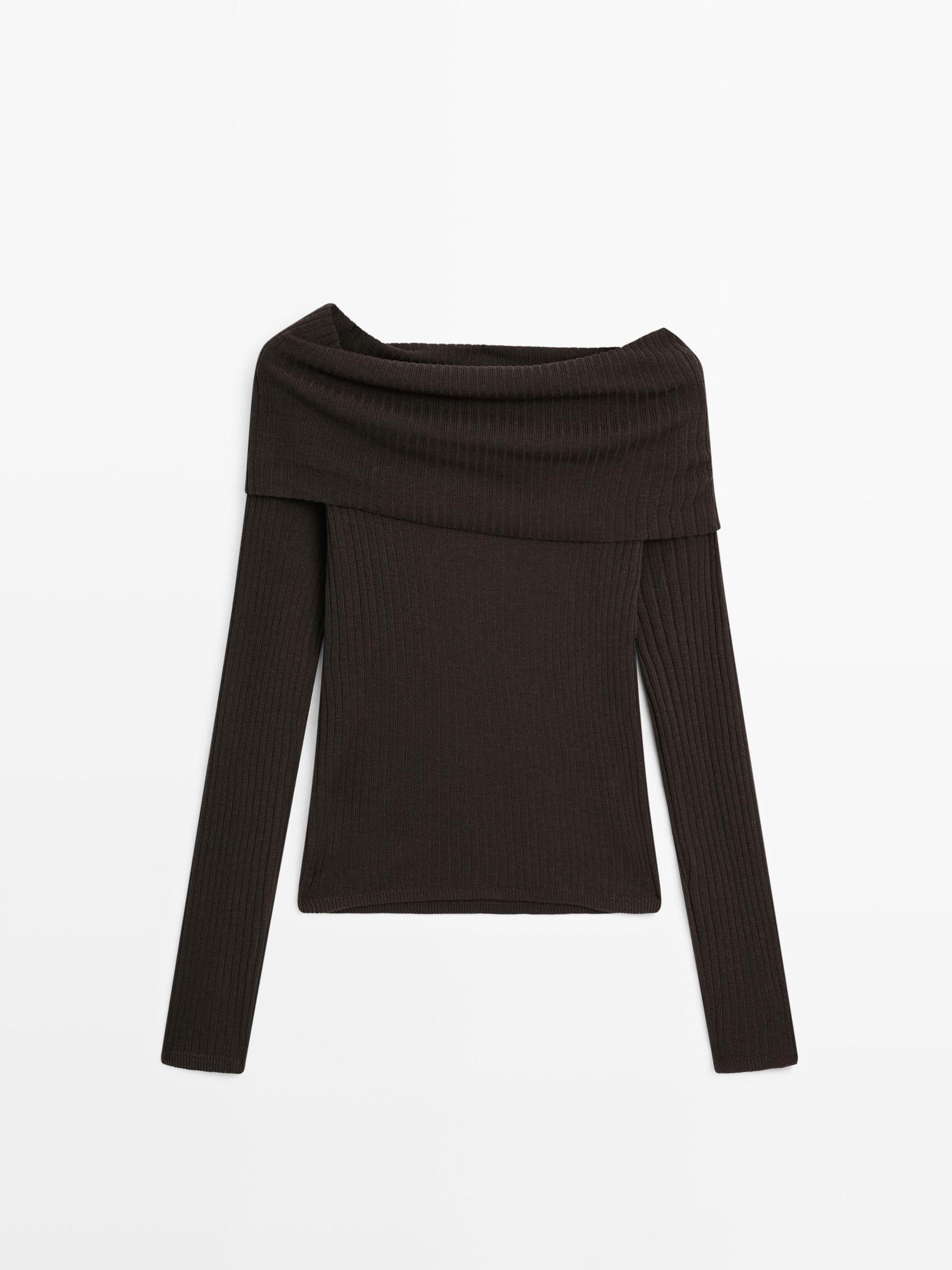 Ribbed knit sweater Product Image