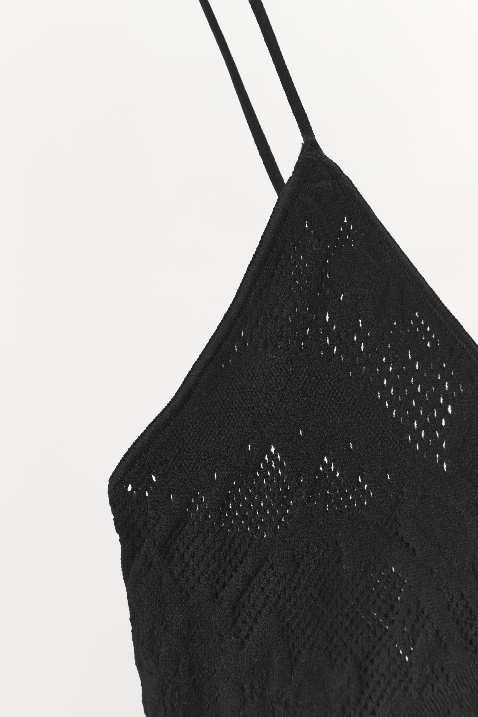 SEAMLESS TRIANGLE BRALETTE Product Image