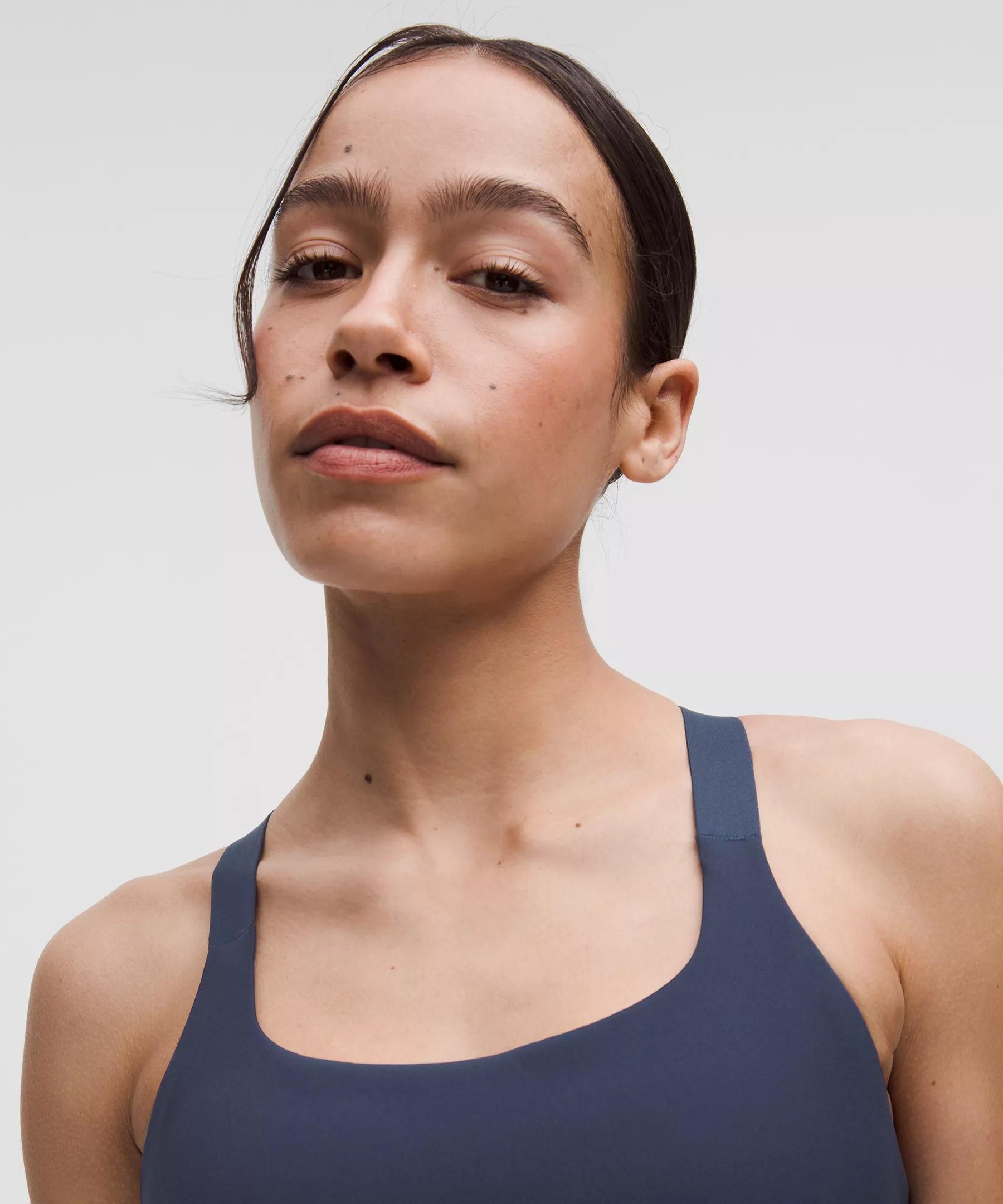 Ultralu Square-Neck Workout Bra *Medium Support, D/DD Cup Product Image