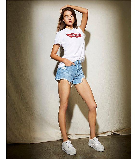Levi's® Short Sleeve Batwing Graphic Logo T-Shirt Product Image
