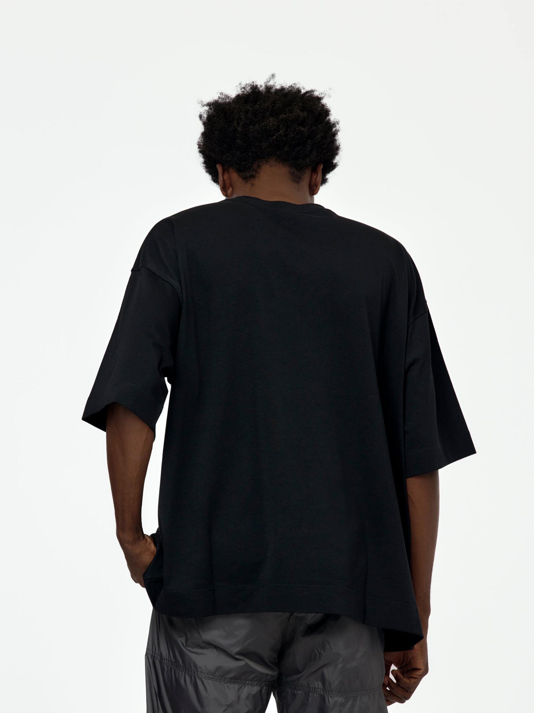Hen S/S T-Shirt (Black) Product Image