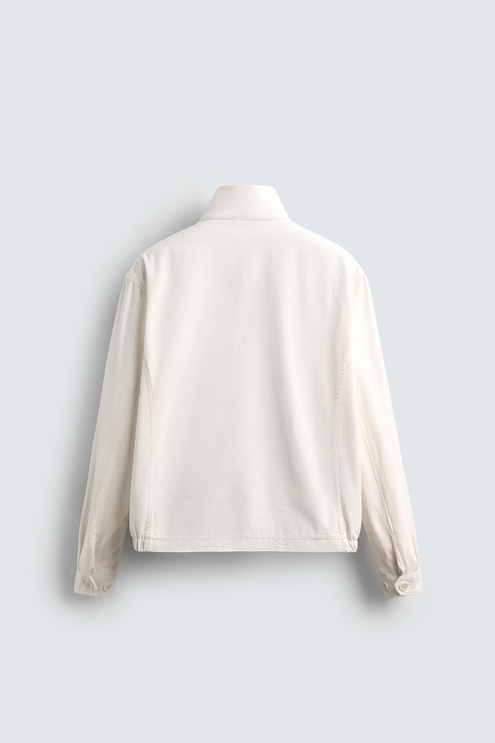 REGULAR FIT LIGHTWEIGHT JACKET Product Image