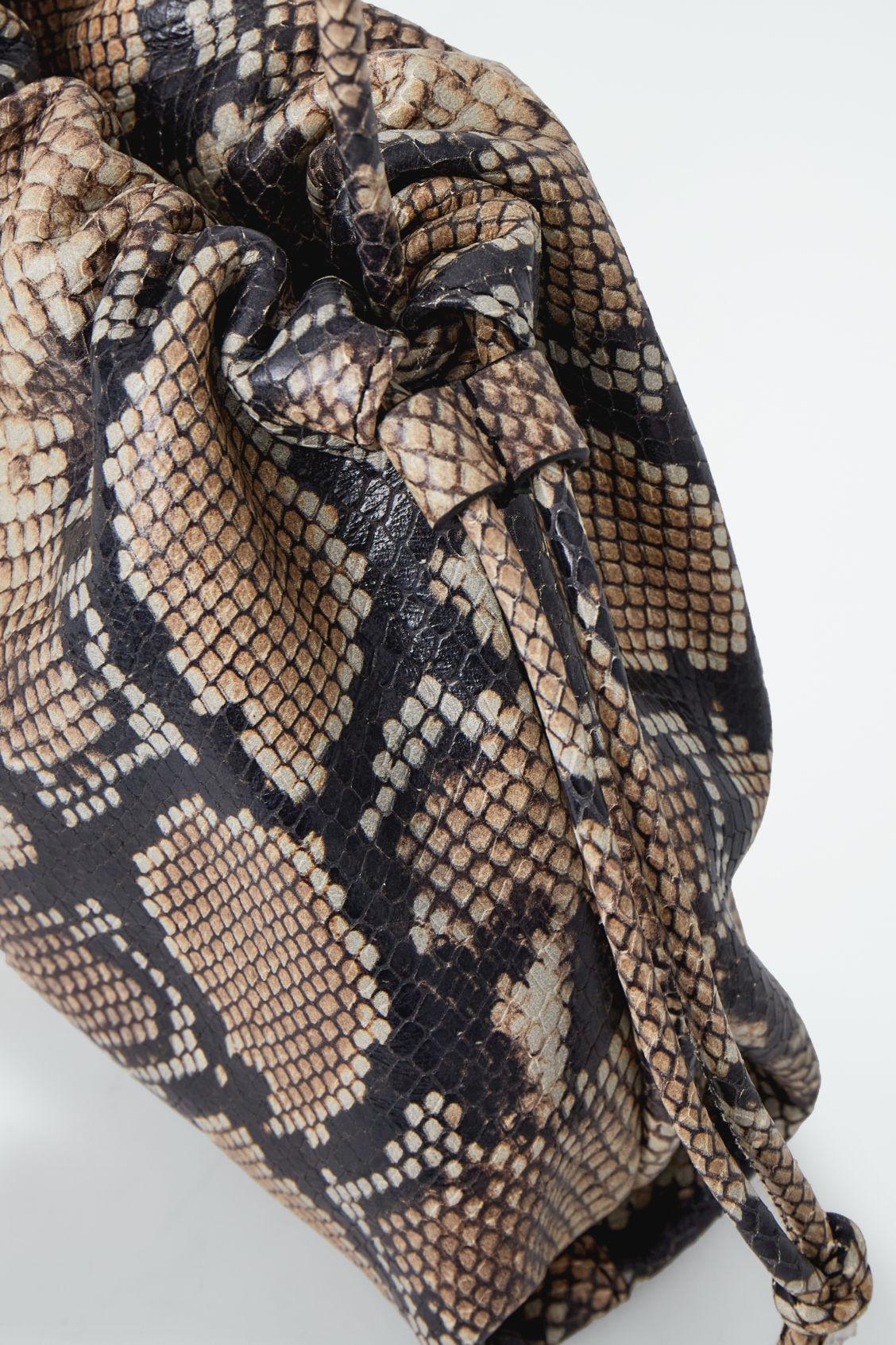 MINI CAVATELLI CLUTCH BAG - LEATHER Product Image