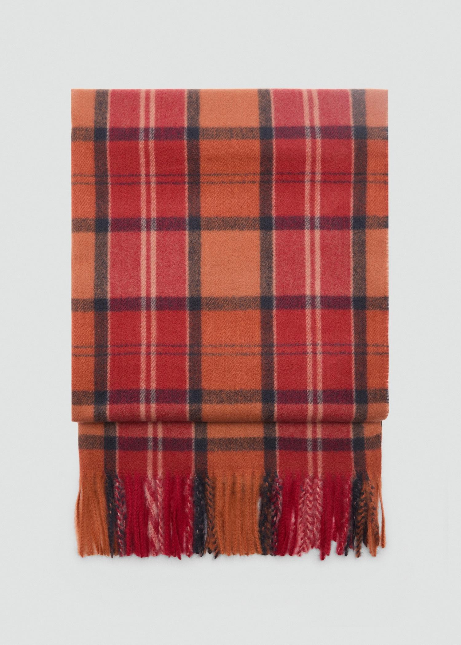 Check scarf with fringed ends - Women | MANGO USA Product Image