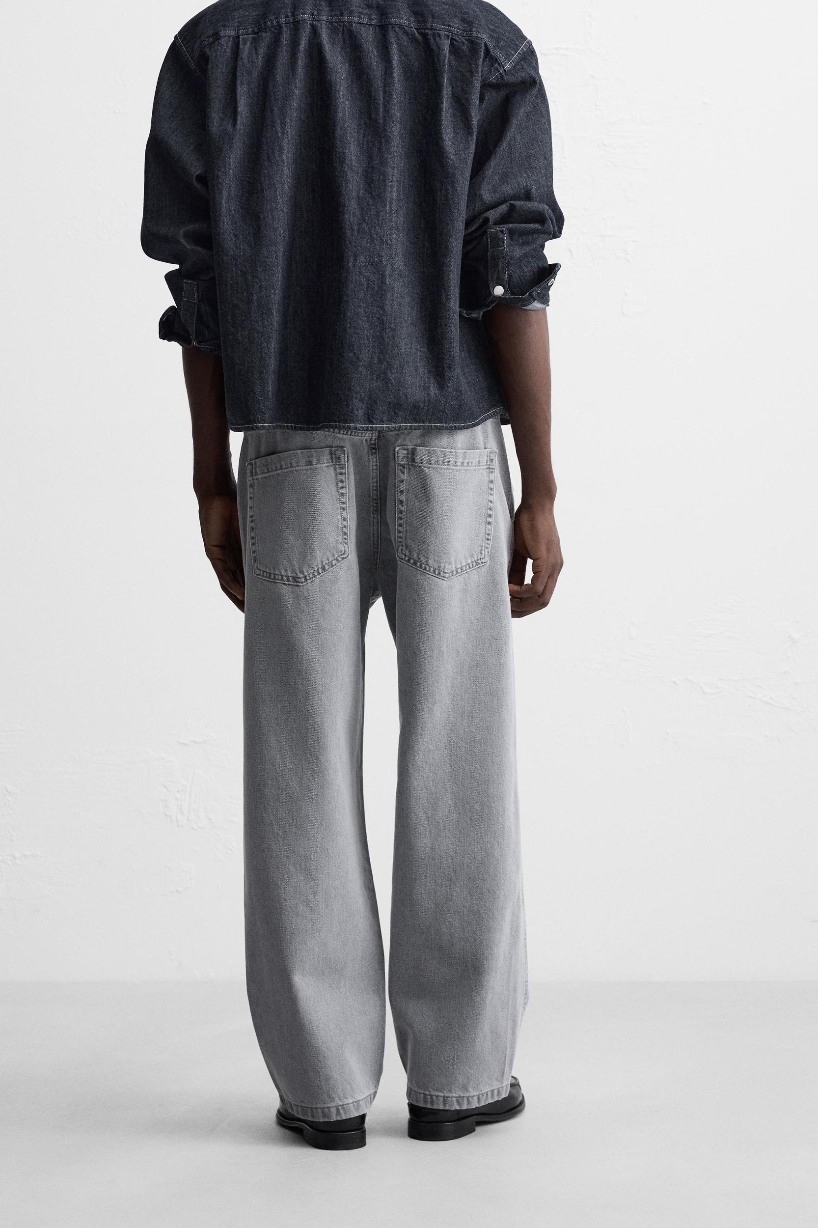 BELTED RELAXED FIT JEANS Product Image