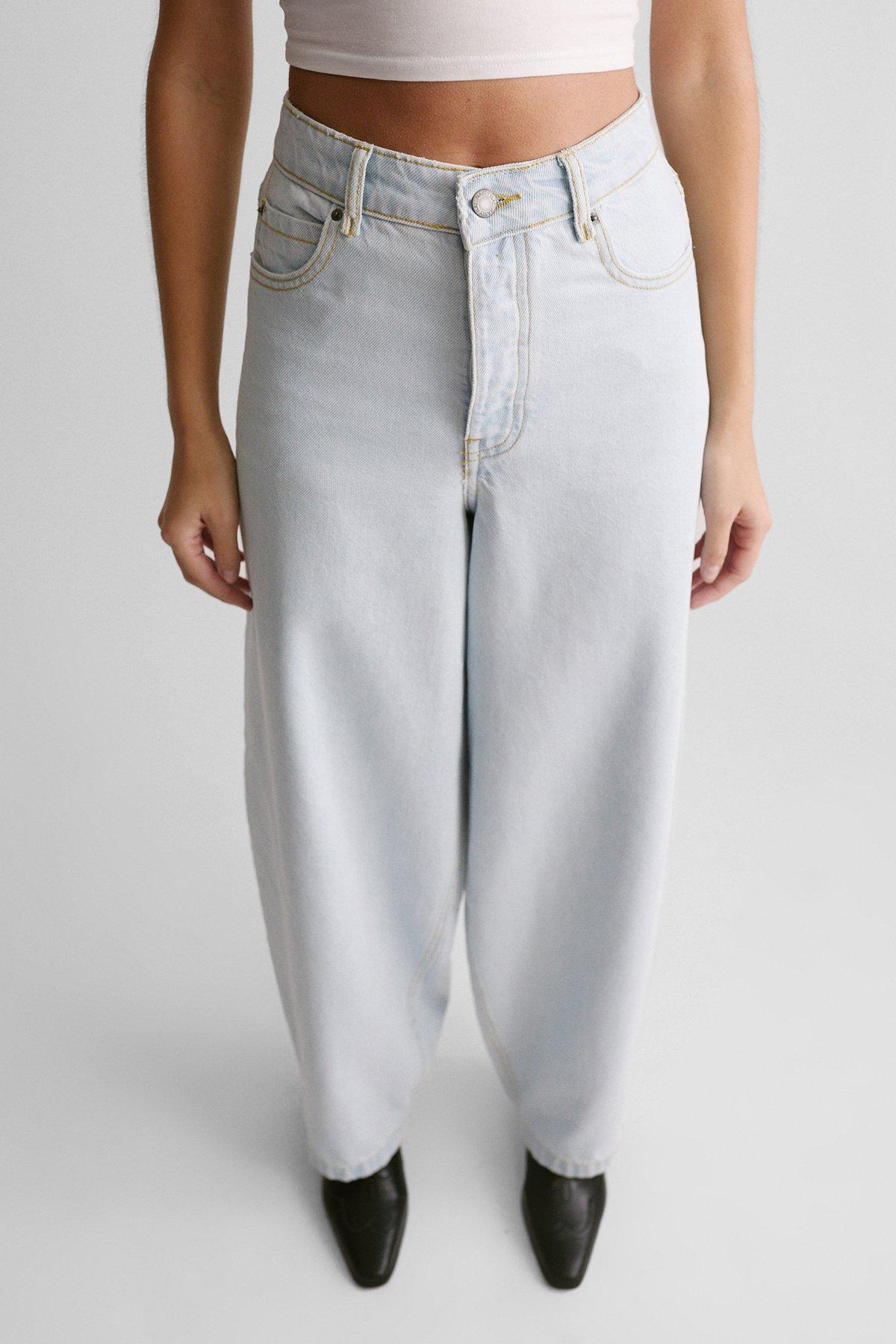 The Barrell Leg Jean Product Image