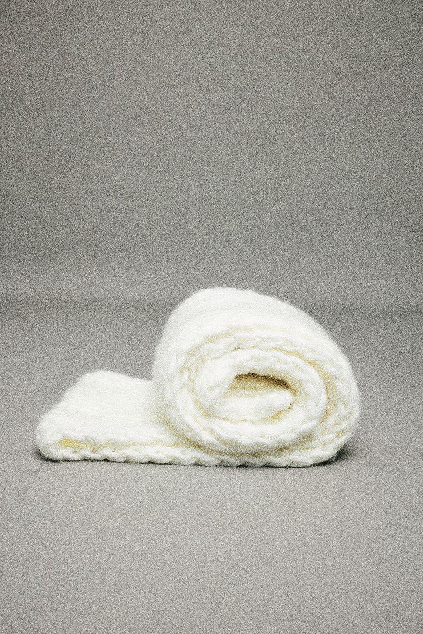 Ultra Chunky Knitted Scarf Product Image