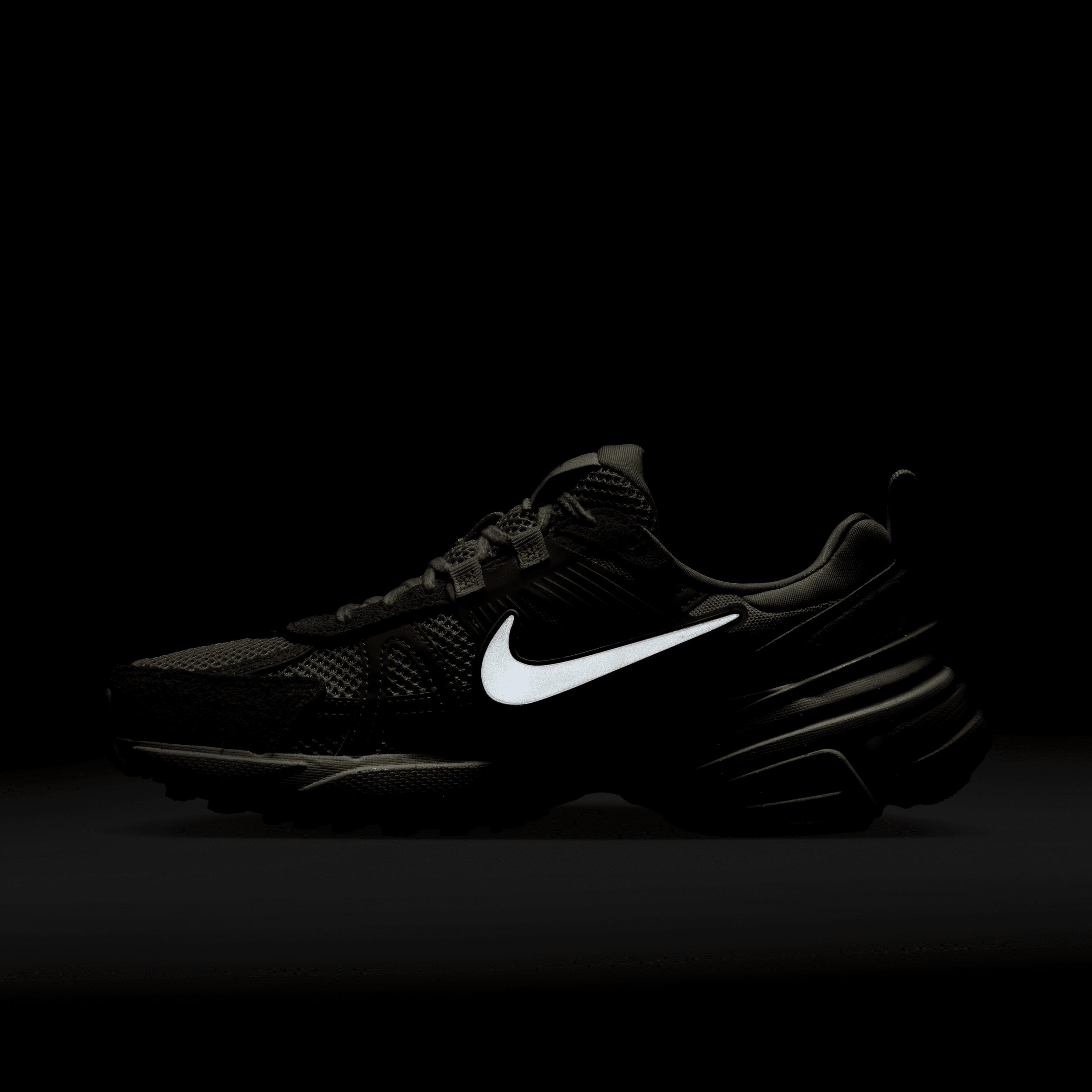 Nike Womens Nike V2K Run - Womens Running Shoes Sail/Sanddrift Product Image