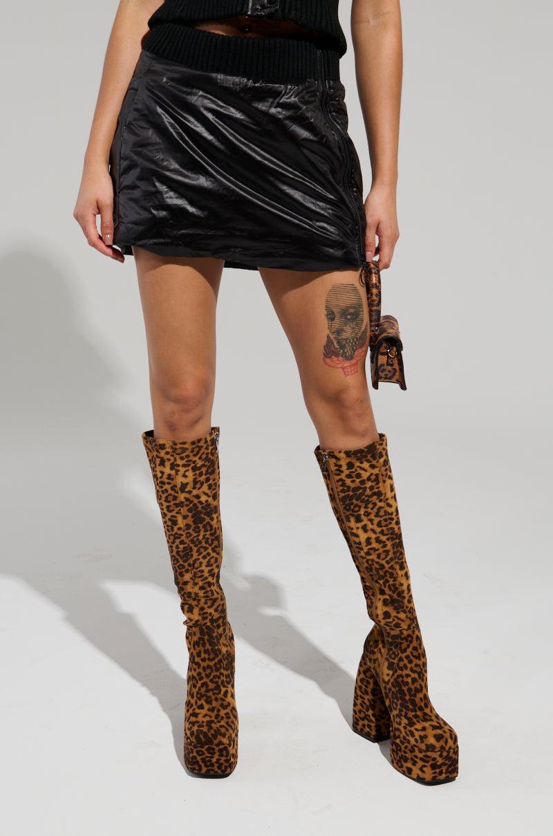 BACK TO THE FUTURE MINI SKIRT Product Image