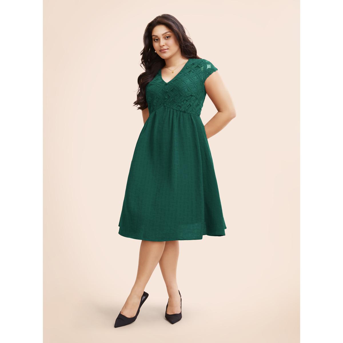 Plus Size Plain Lace Panel Cap Sleeve Dress Denimburgundy Women Elegant Texture V-neck Cap Sleeve Curvy BloomChic 26/4X Product Image