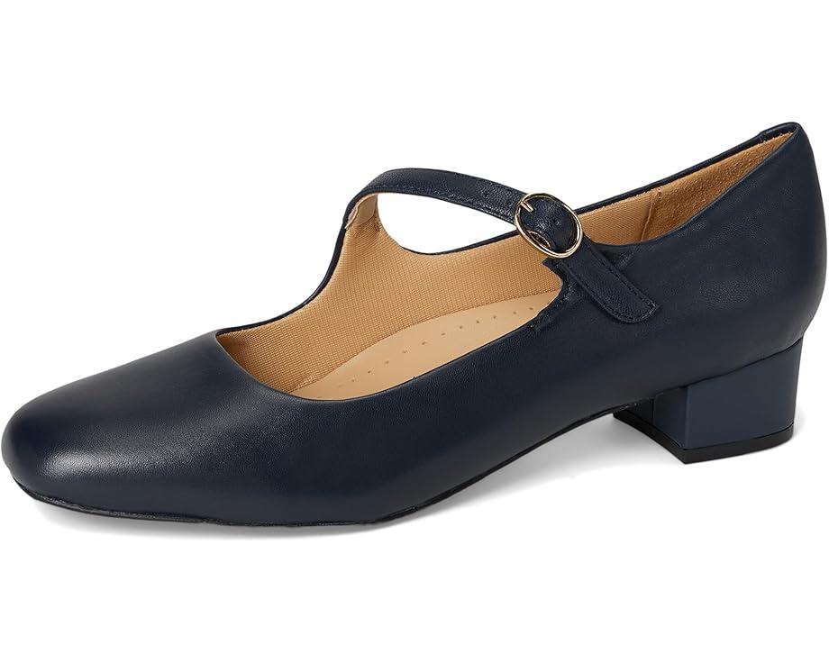 Women's Trotters Desna Product Image