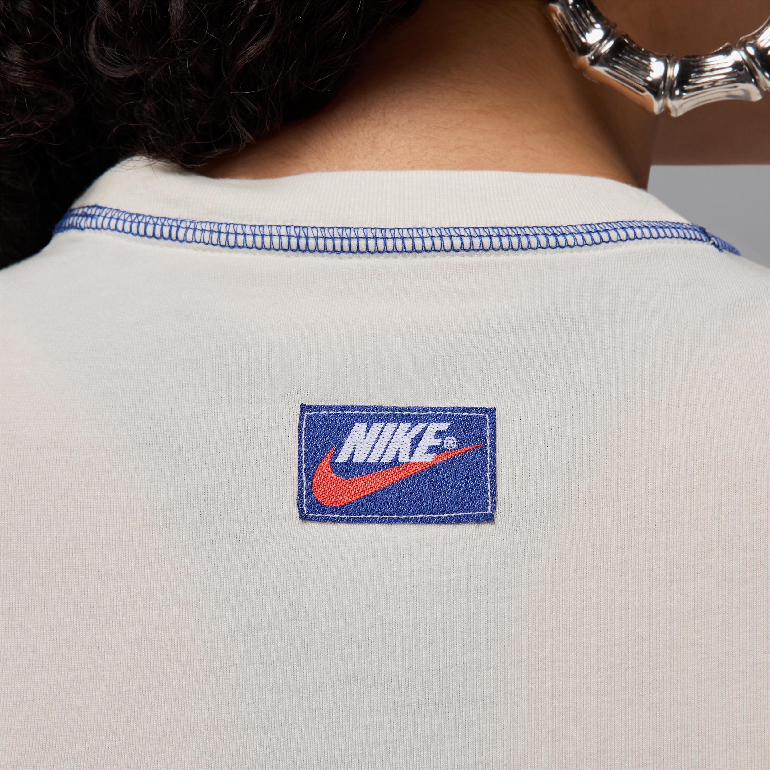 Jordan Rare Air Women's Cropped Short-Sleeve T-Shirt Product Image