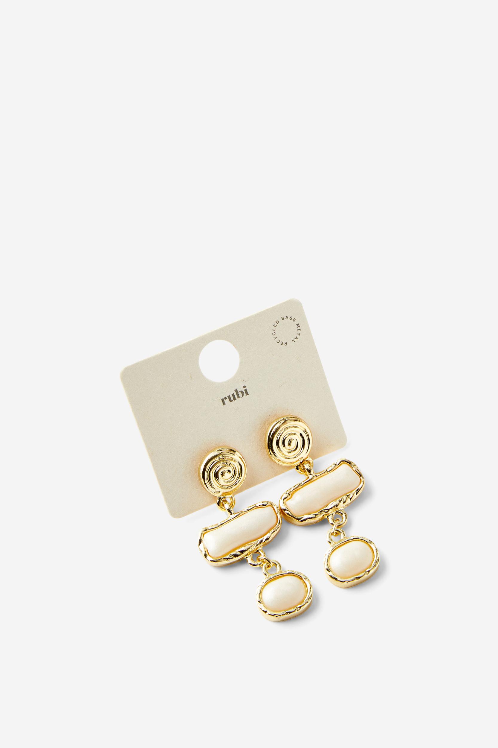 Mid Charm Earring Product Image