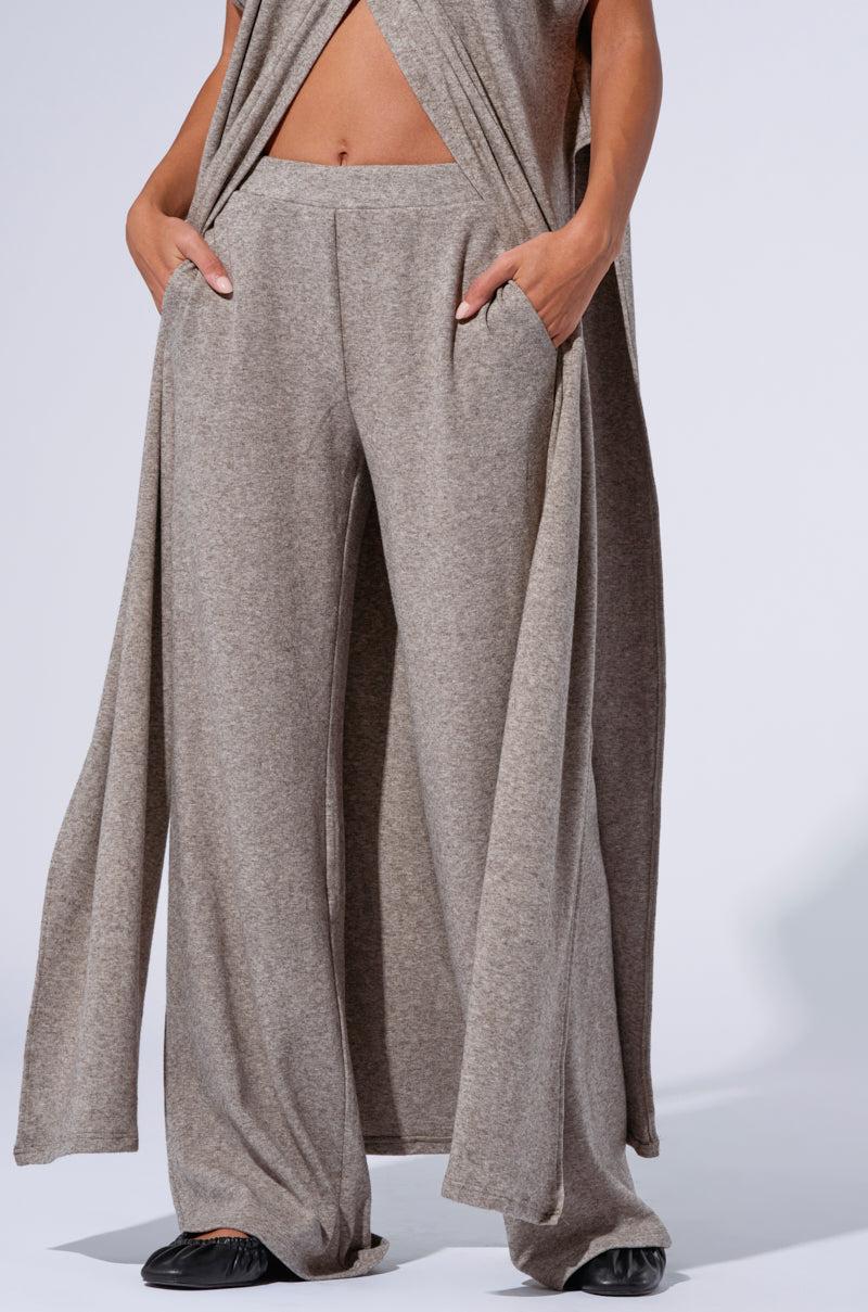 VIBE OUT FLARE LEG KNIT PANT IN GREY Product Image