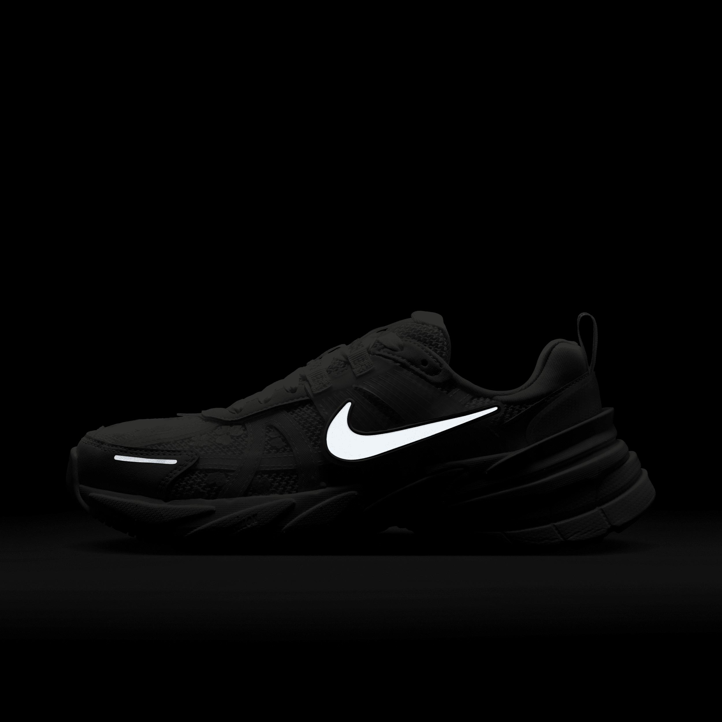 Nike Womens V2K Run Shoes | HJ5269-100 Product Image