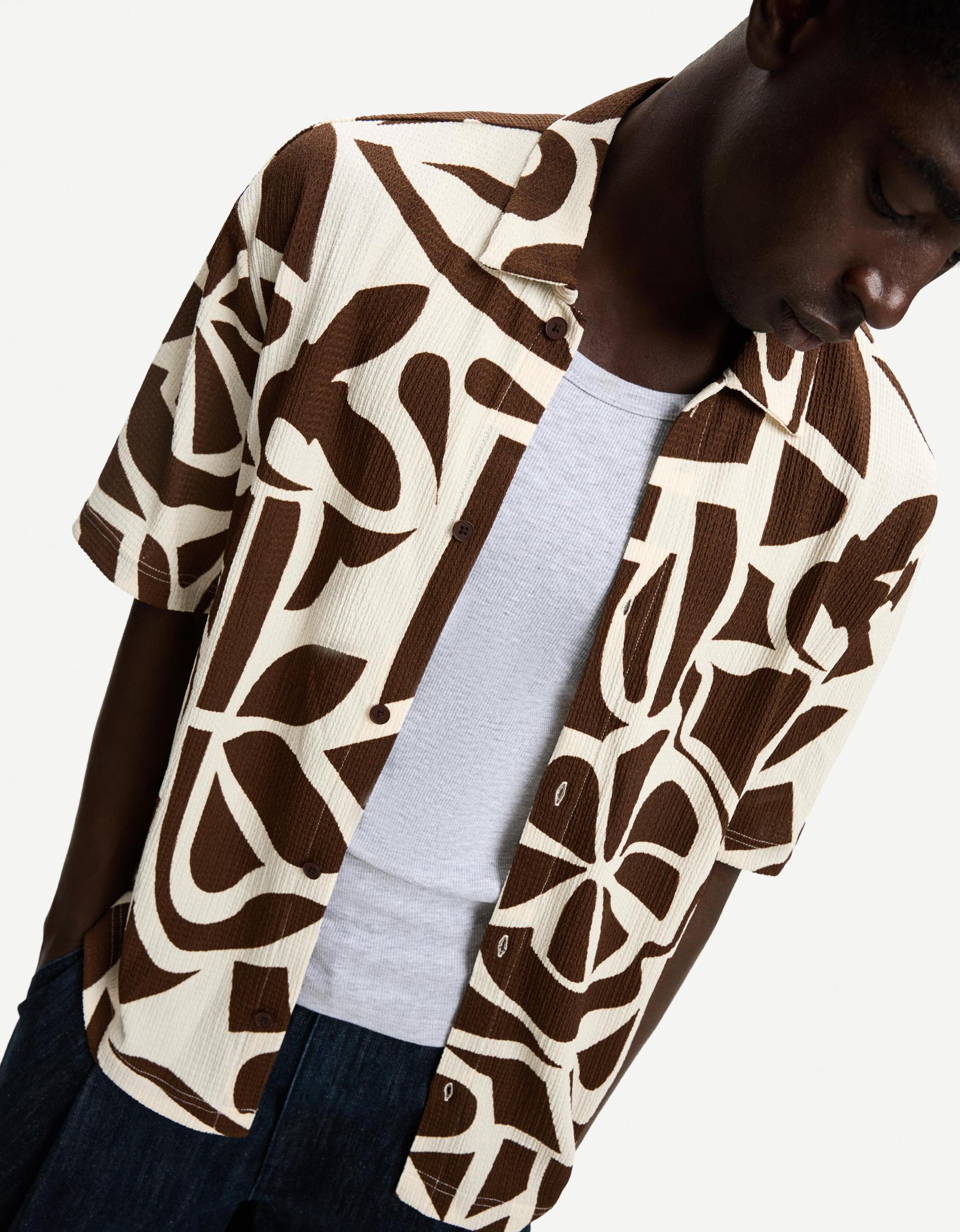 Printed short sleeve pleated shirt Product Image