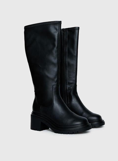Hardy Boots Black Product Image