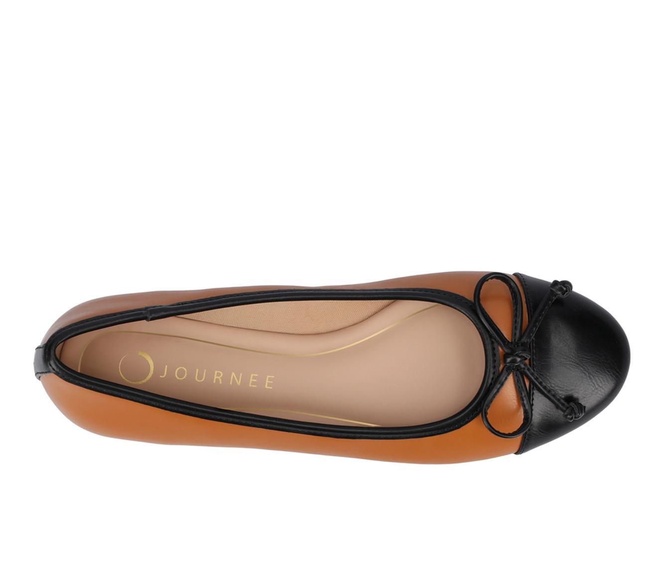 Women's Journee Collection Kaiah Flats Product Image