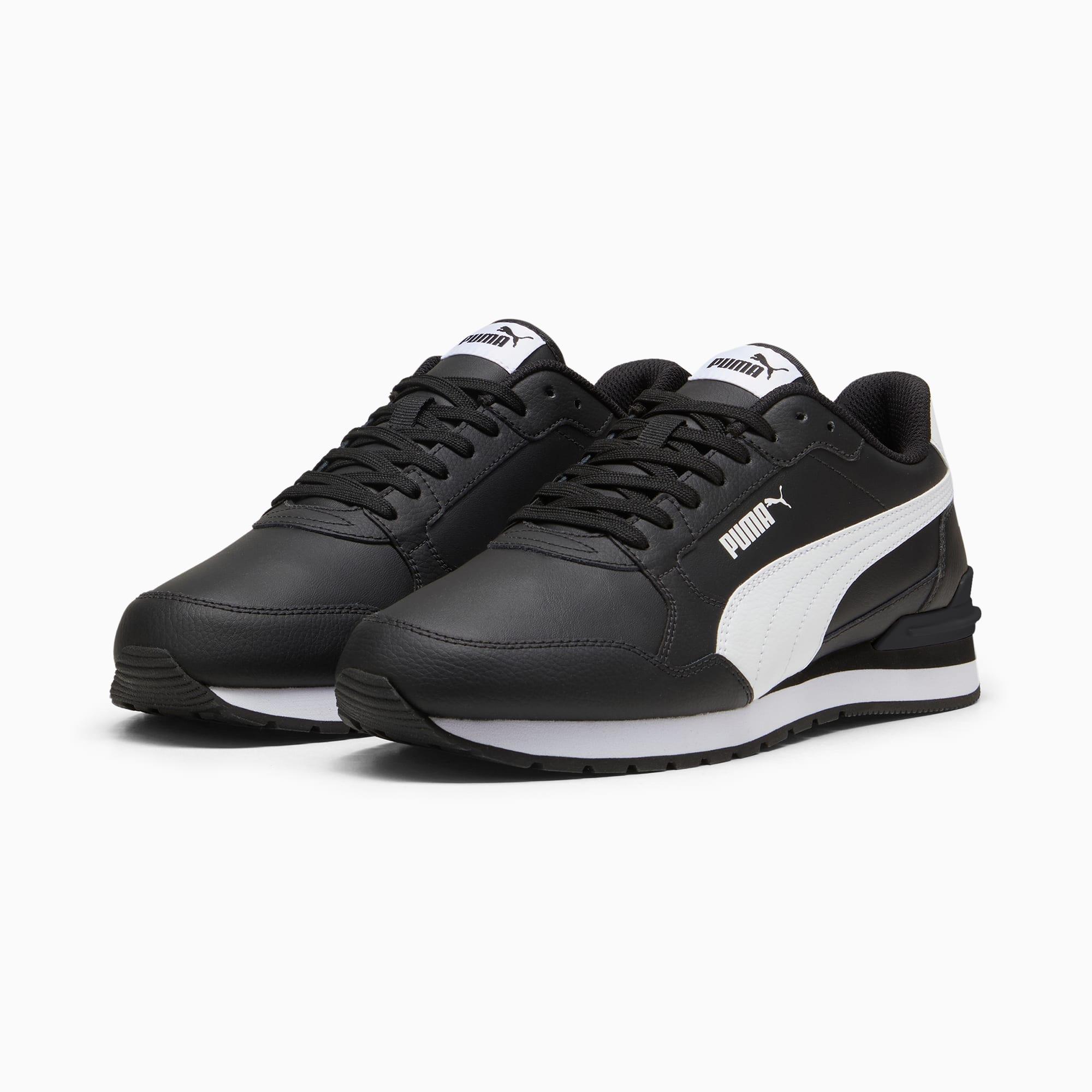 ST Runner v4 Leather Men's Sneakers Product Image