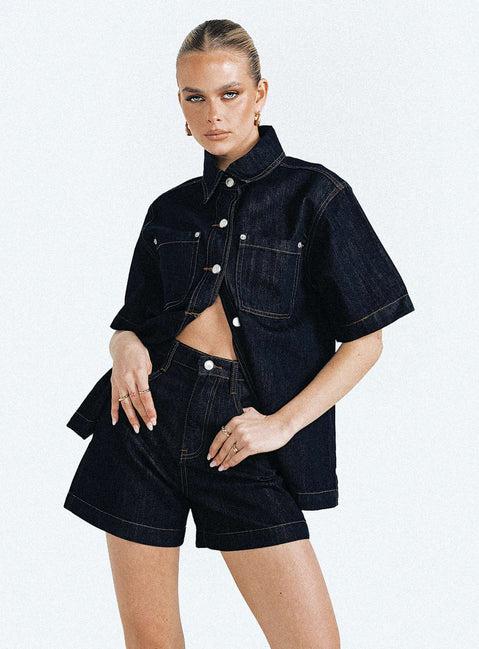 Whitaker Shorts Dark Denim Product Image