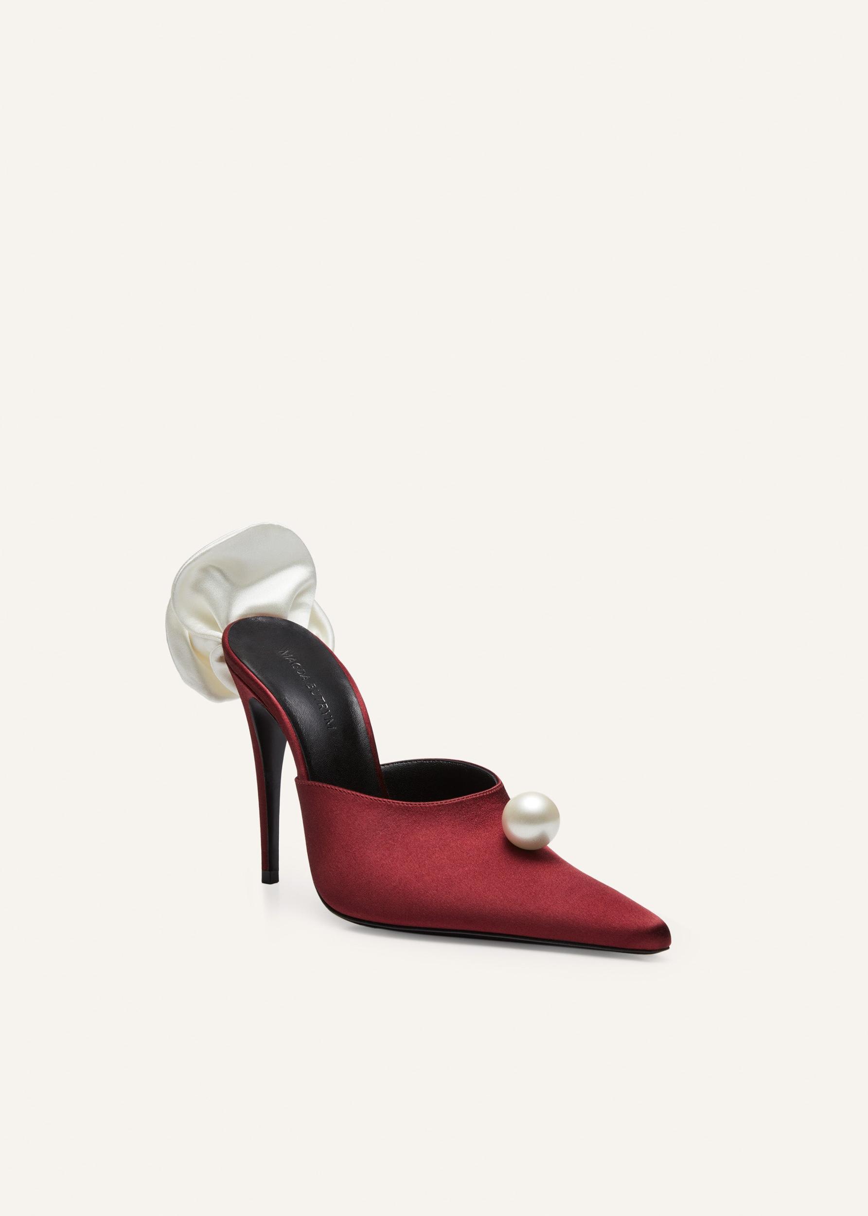 Pointed flower mules in burgundy satin Product Image