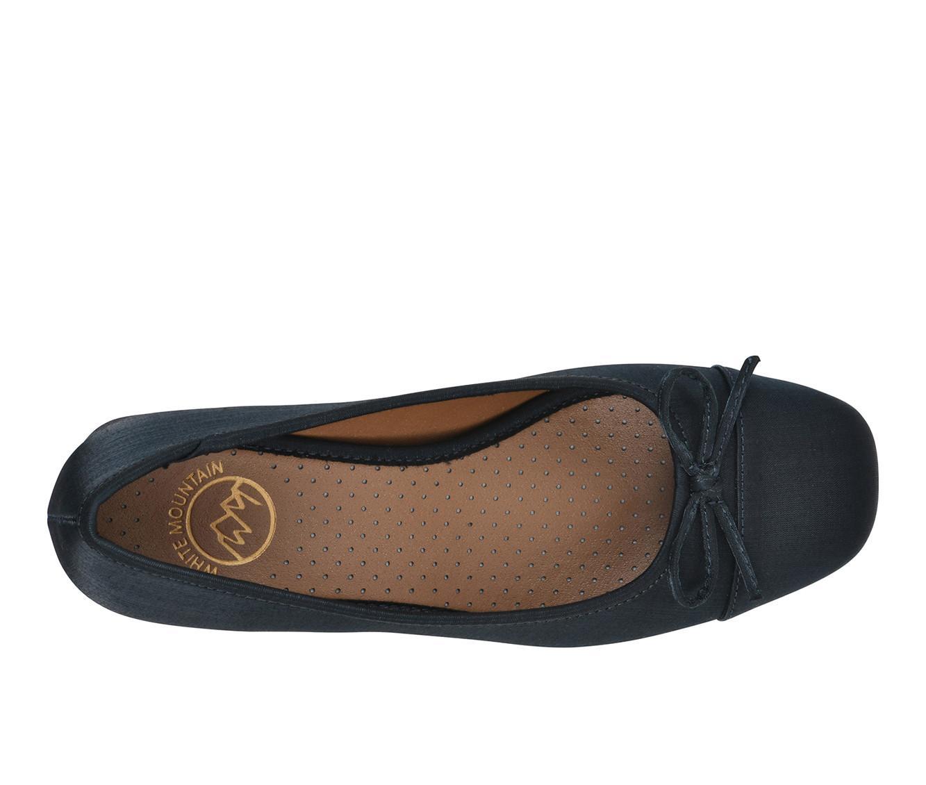 Women's White Mountain Lately Pumps Product Image