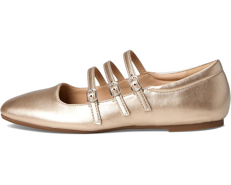 Carrie Flat Product Image