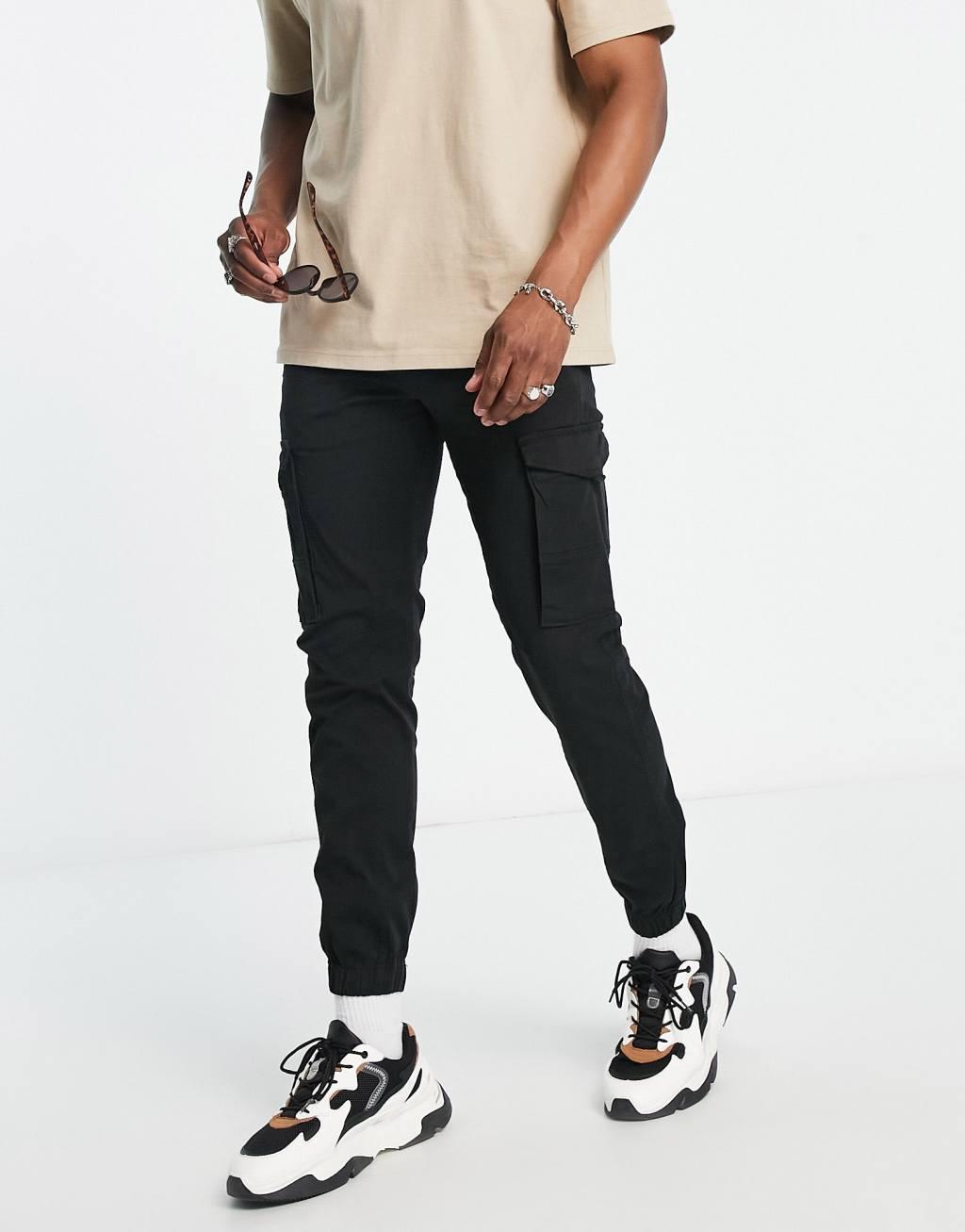 Jack & Jones Intelligence cuffed cargo pants in black  Product Image