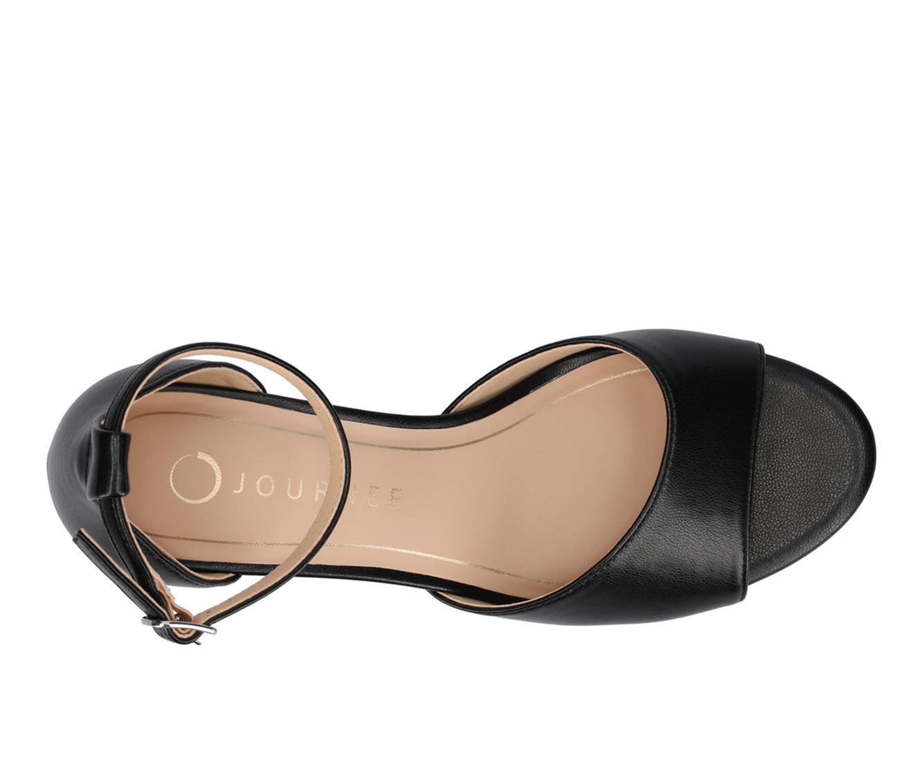 Women's Journee Collection Jezzie Kitten Heel Product Image