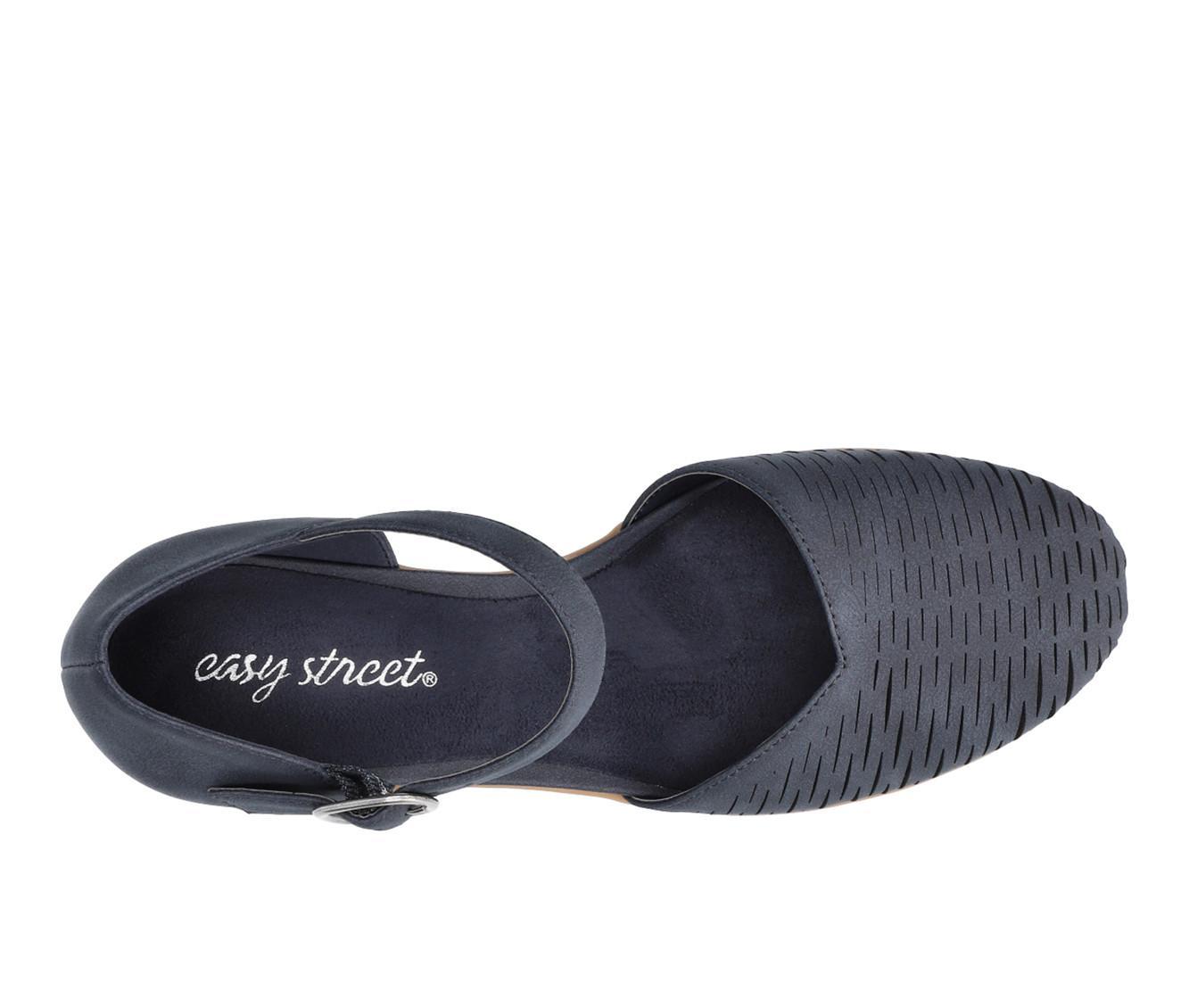 Women's Easy Street Justina Pumps Product Image