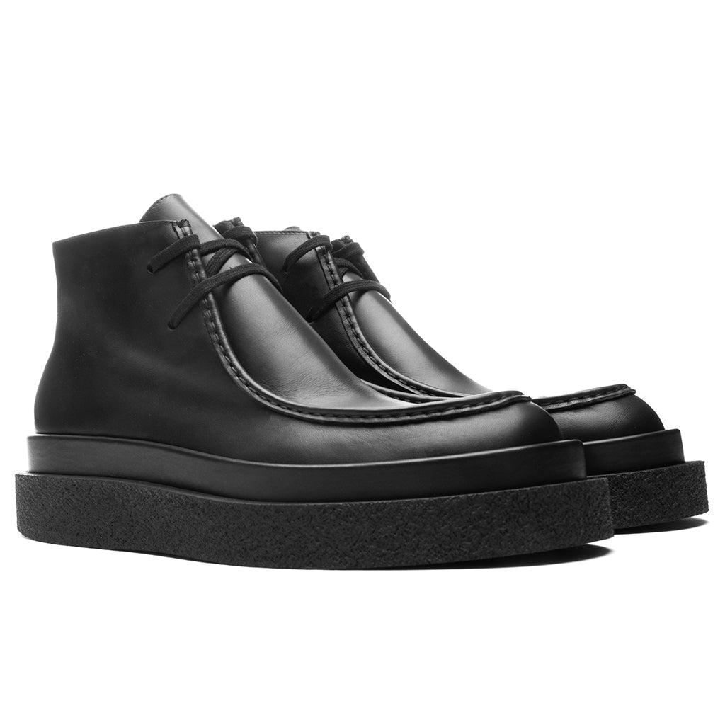 Low Boot - Black Male Product Image
