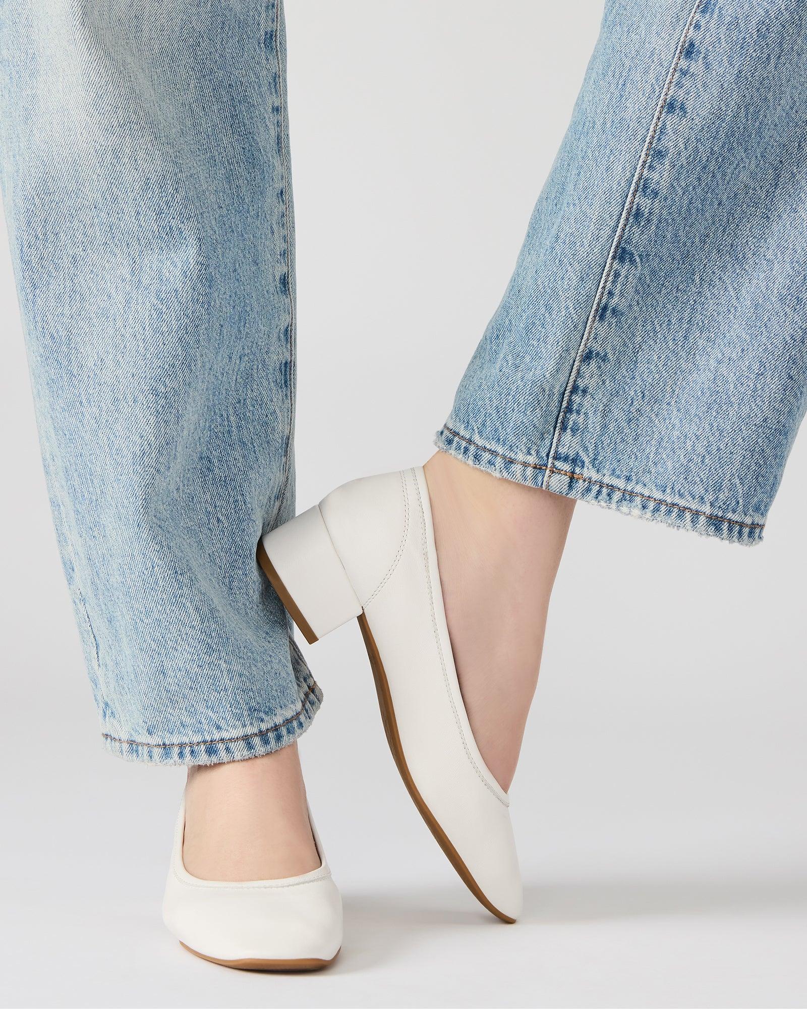 MOLLIE WHITE LEATHER Female Product Image