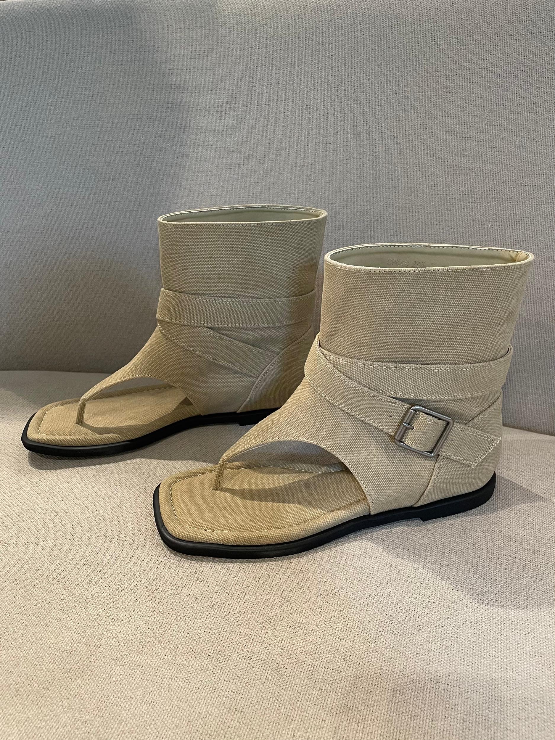 Buckle Sandal in Tan Product Image