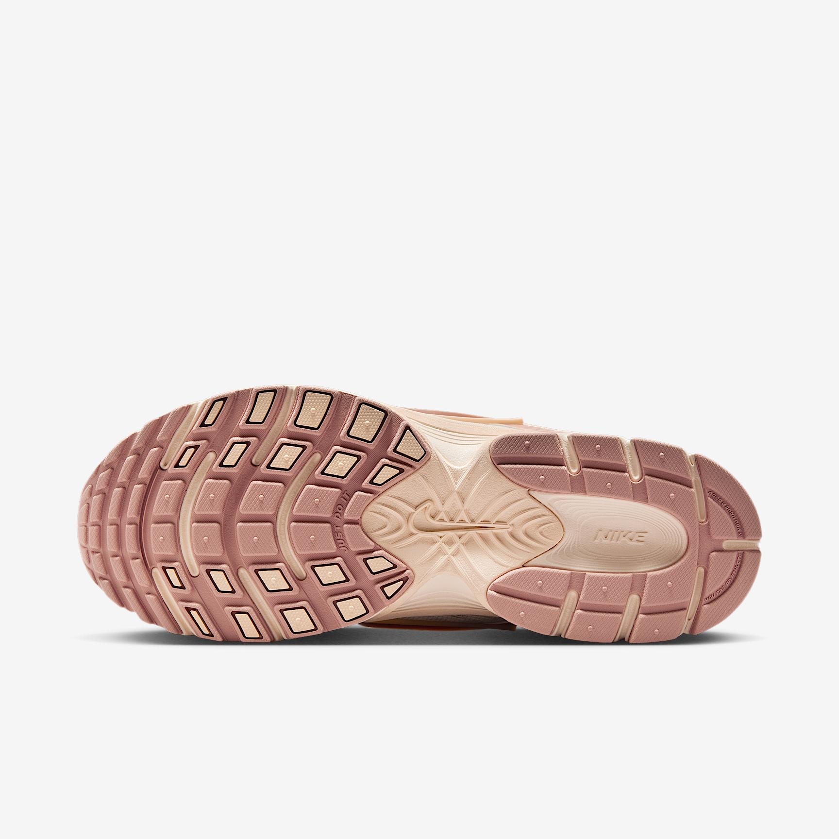 Nike Womens V5 RNR Shoes | IH5088-001 Product Image