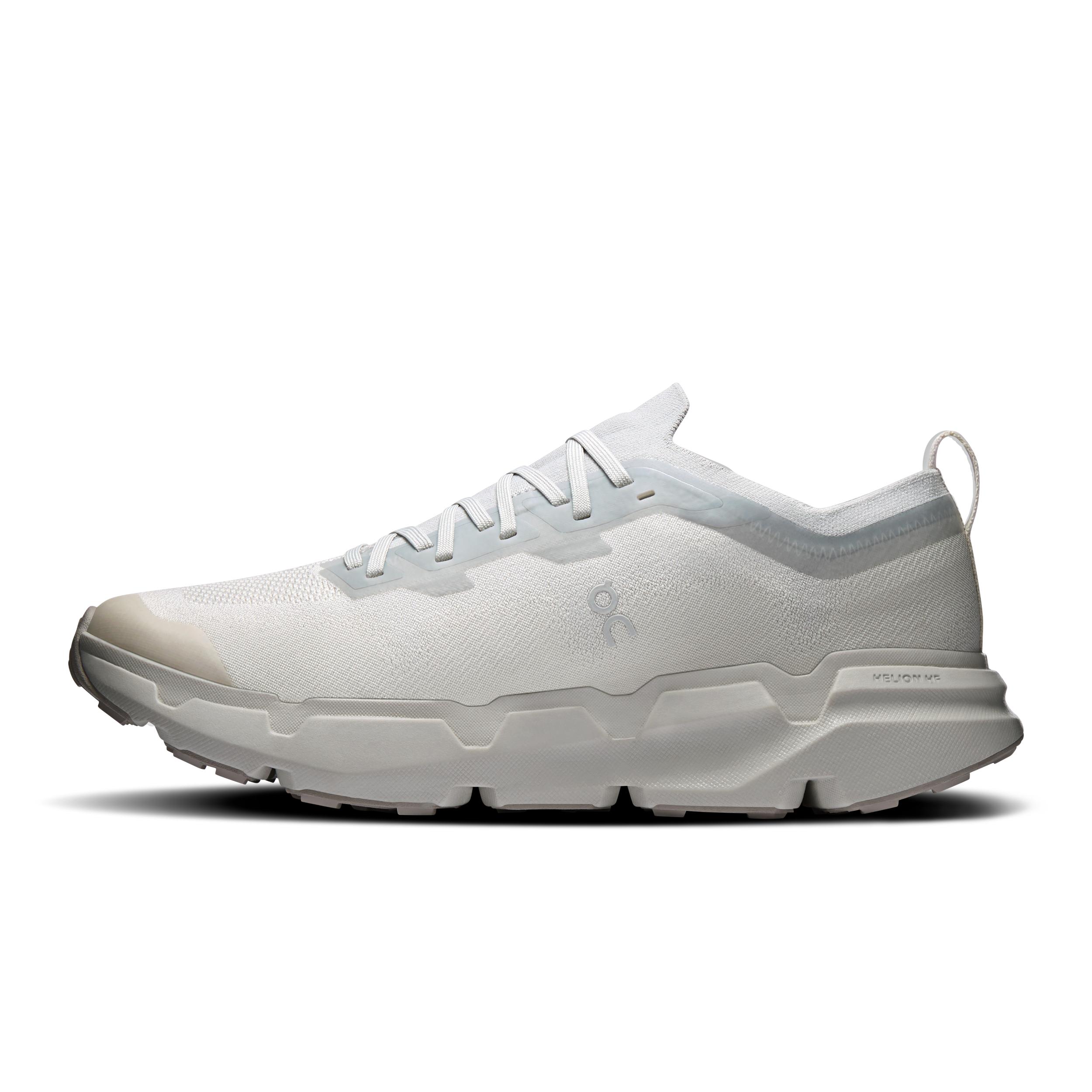 The Cloudsoma: Men's Natural-Sensation Trail Running Shoe Product Image
